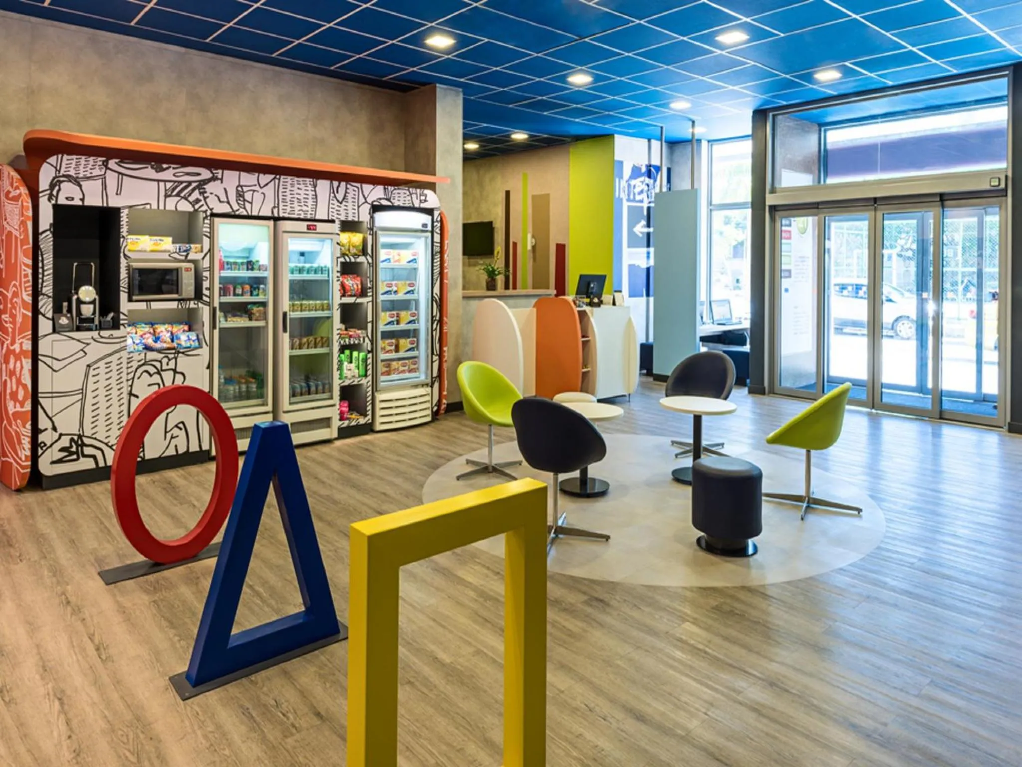 Lobby or reception in ibis budget RJ Praia de Botafogo