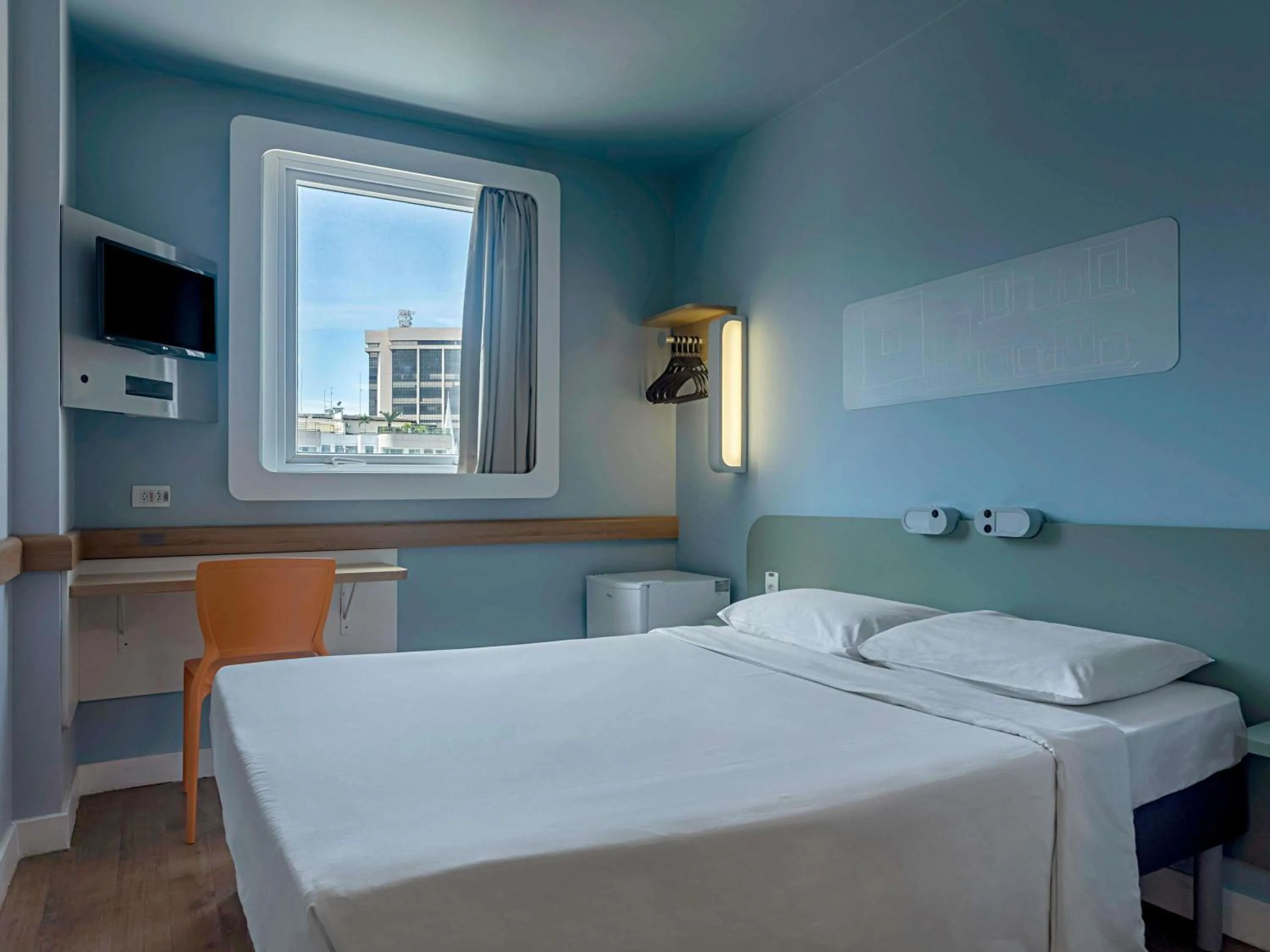 Bedroom, Bed in ibis budget RJ Praia de Botafogo