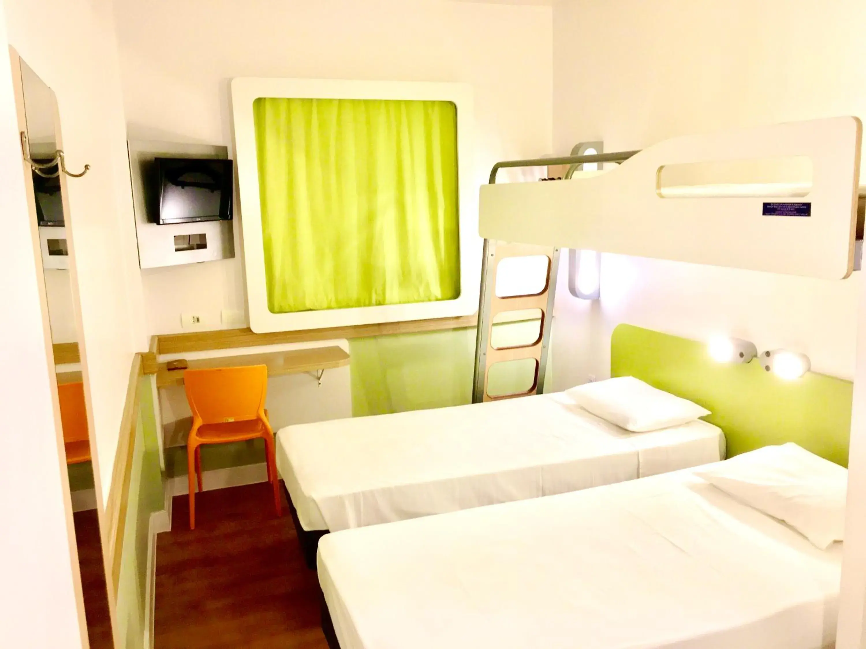 Apartment with Three Single Beds - single occupancy in Celi Connect Hotel Orla Aracaju Apartment with Three Single Beds - single occupancy in Celi Connect Hotel Orla Aracaju