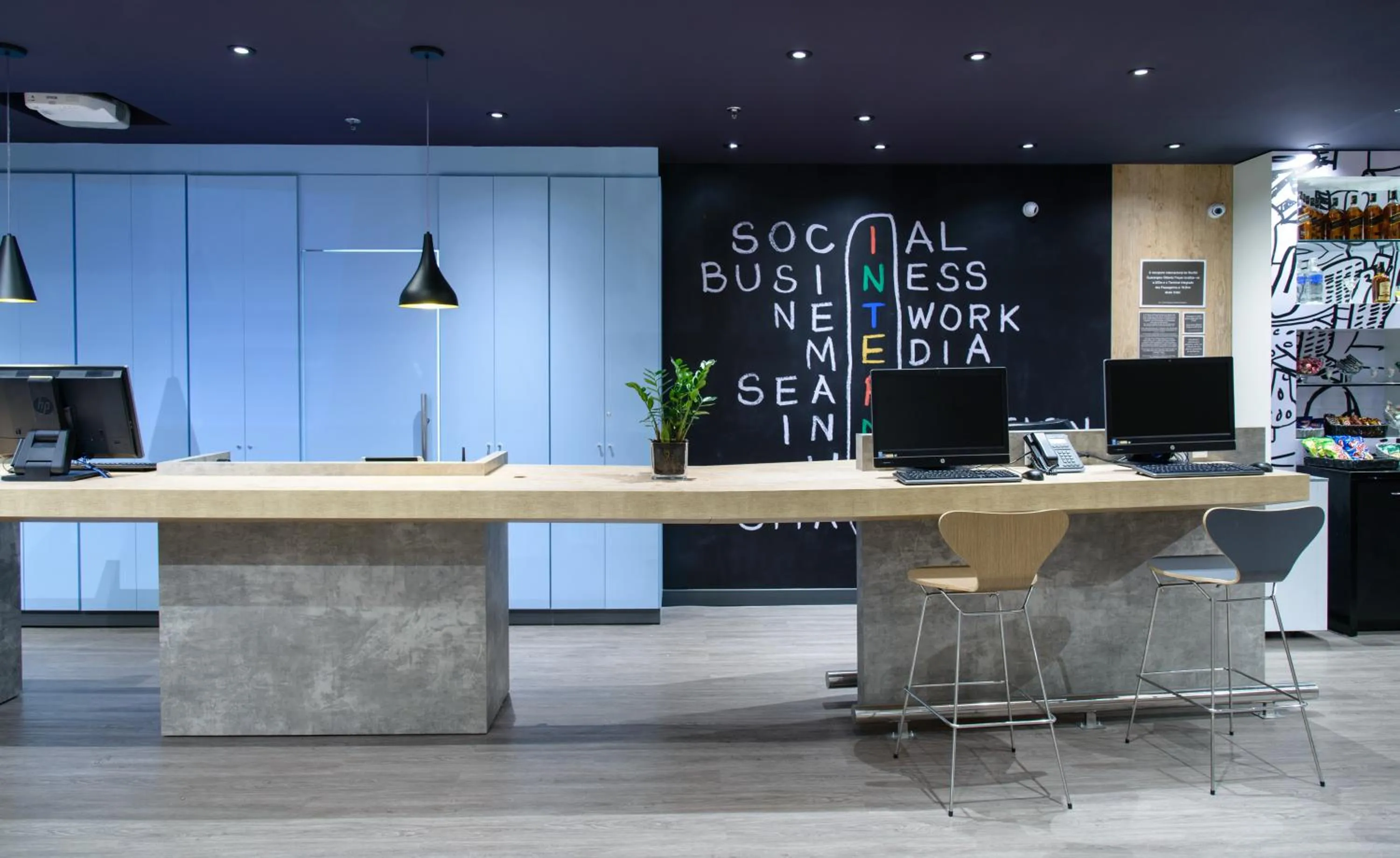 Lounge or bar in ibis Recife Aeroporto