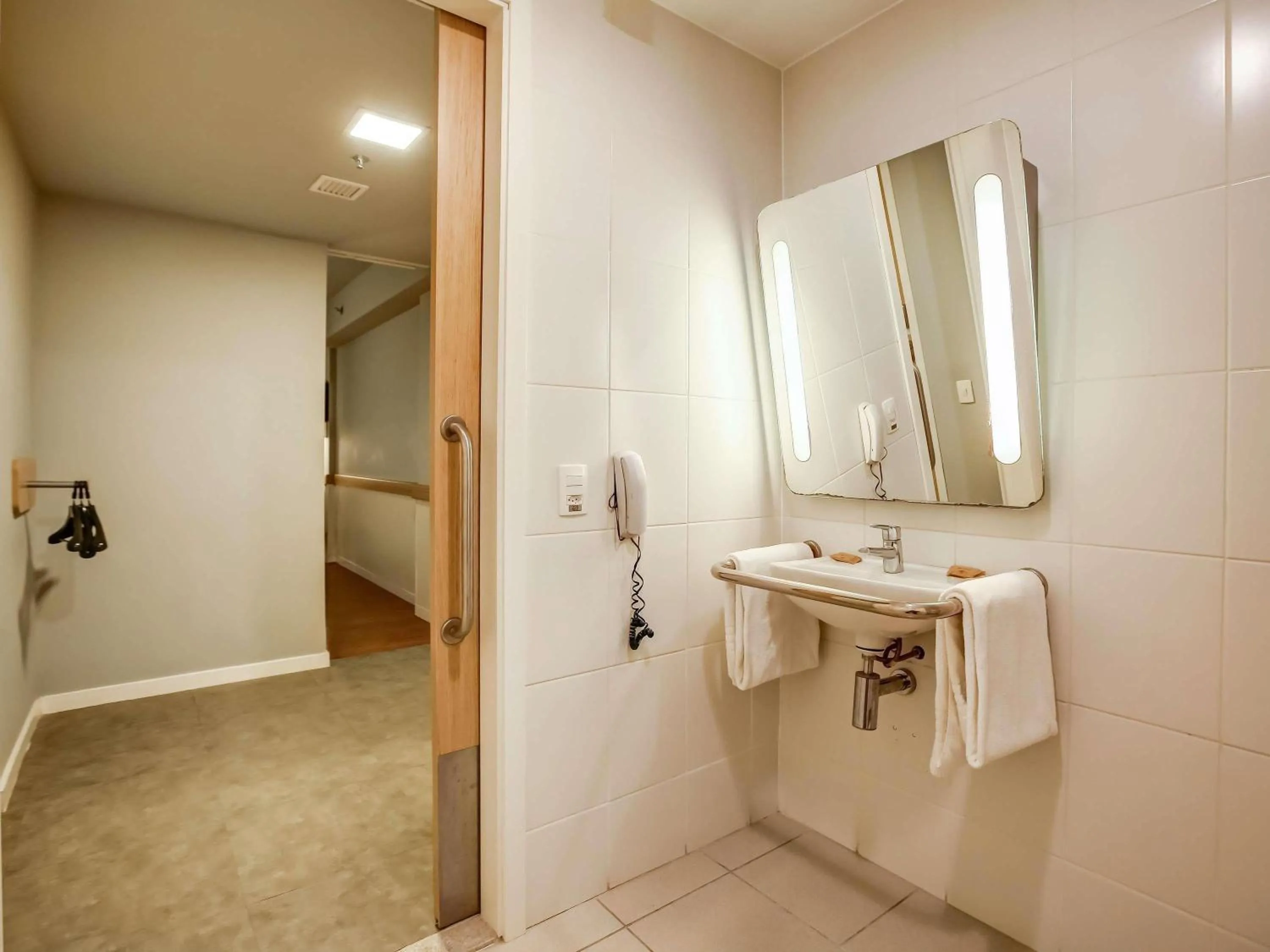 Bathroom in ibis budget RJ Copacabana