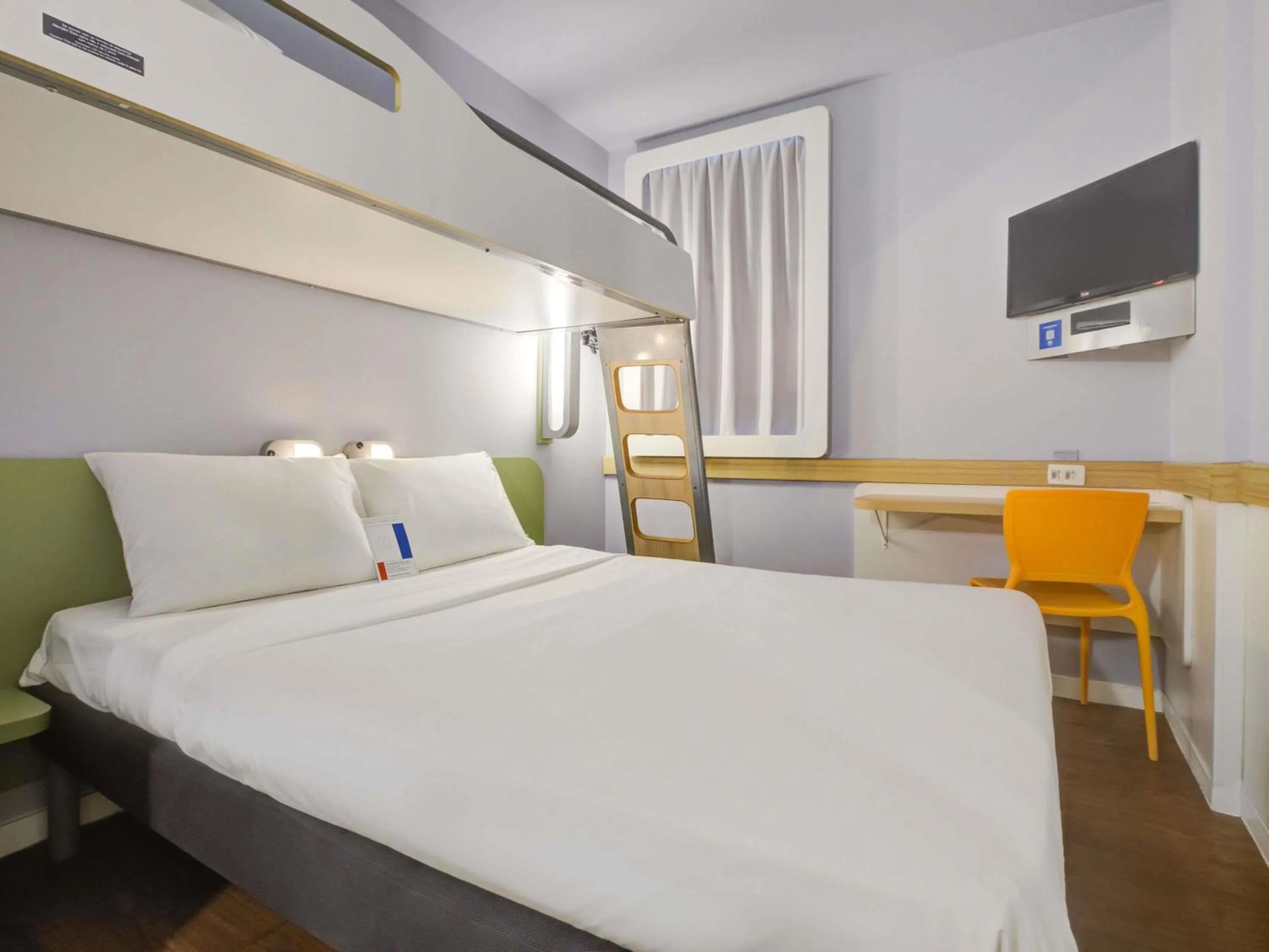 Bedroom, Bed in ibis budget RJ Copacabana