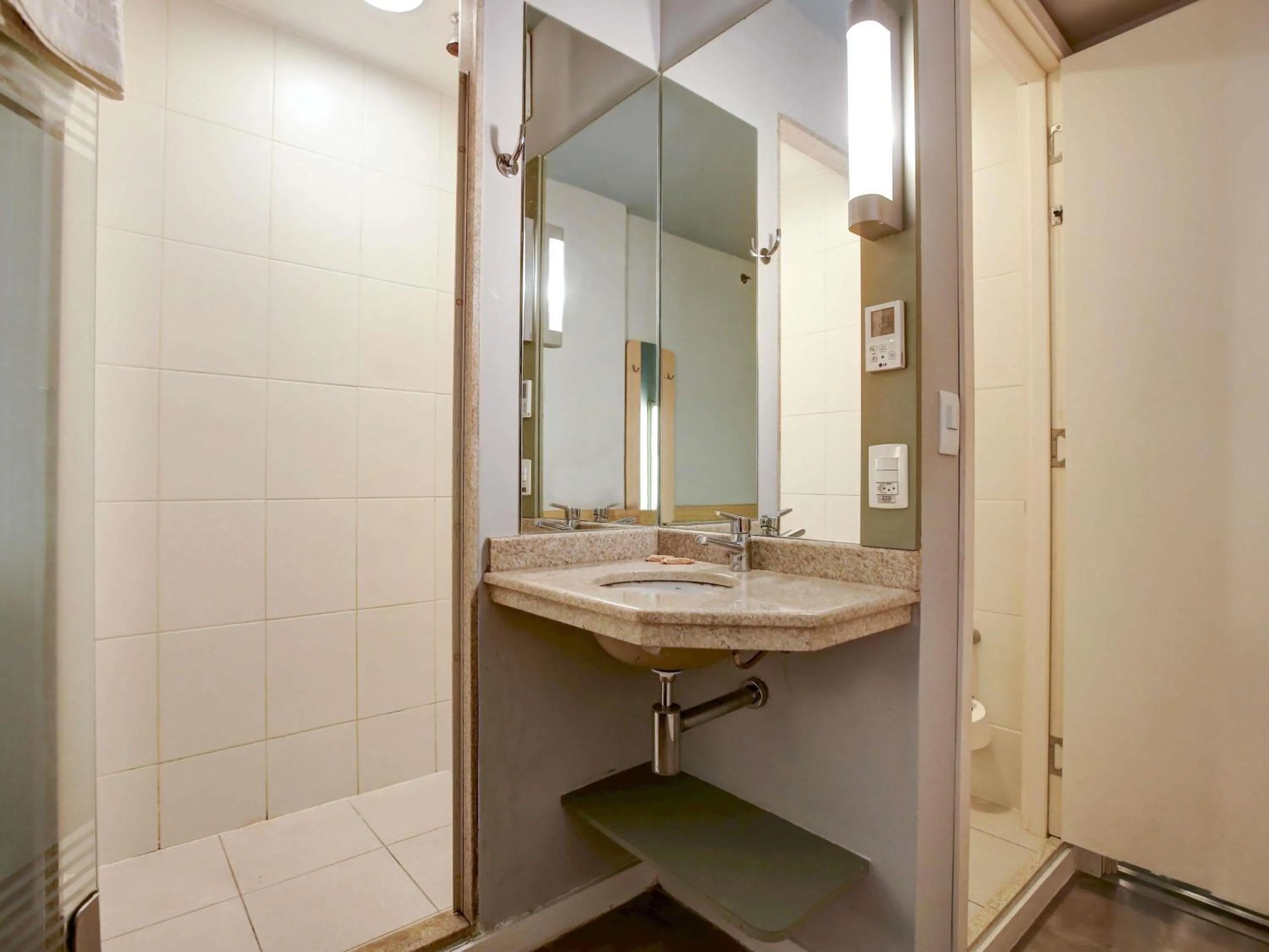 Bedroom in ibis budget RJ Copacabana