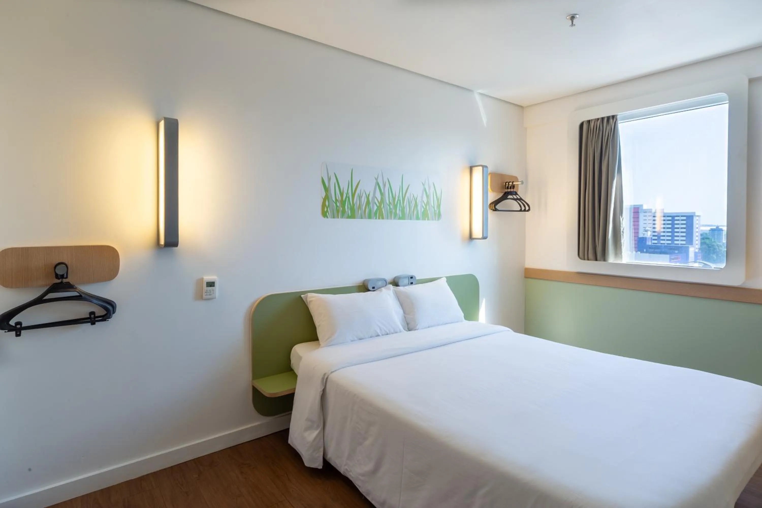 Bedroom, Bed in ibis budget Manaus