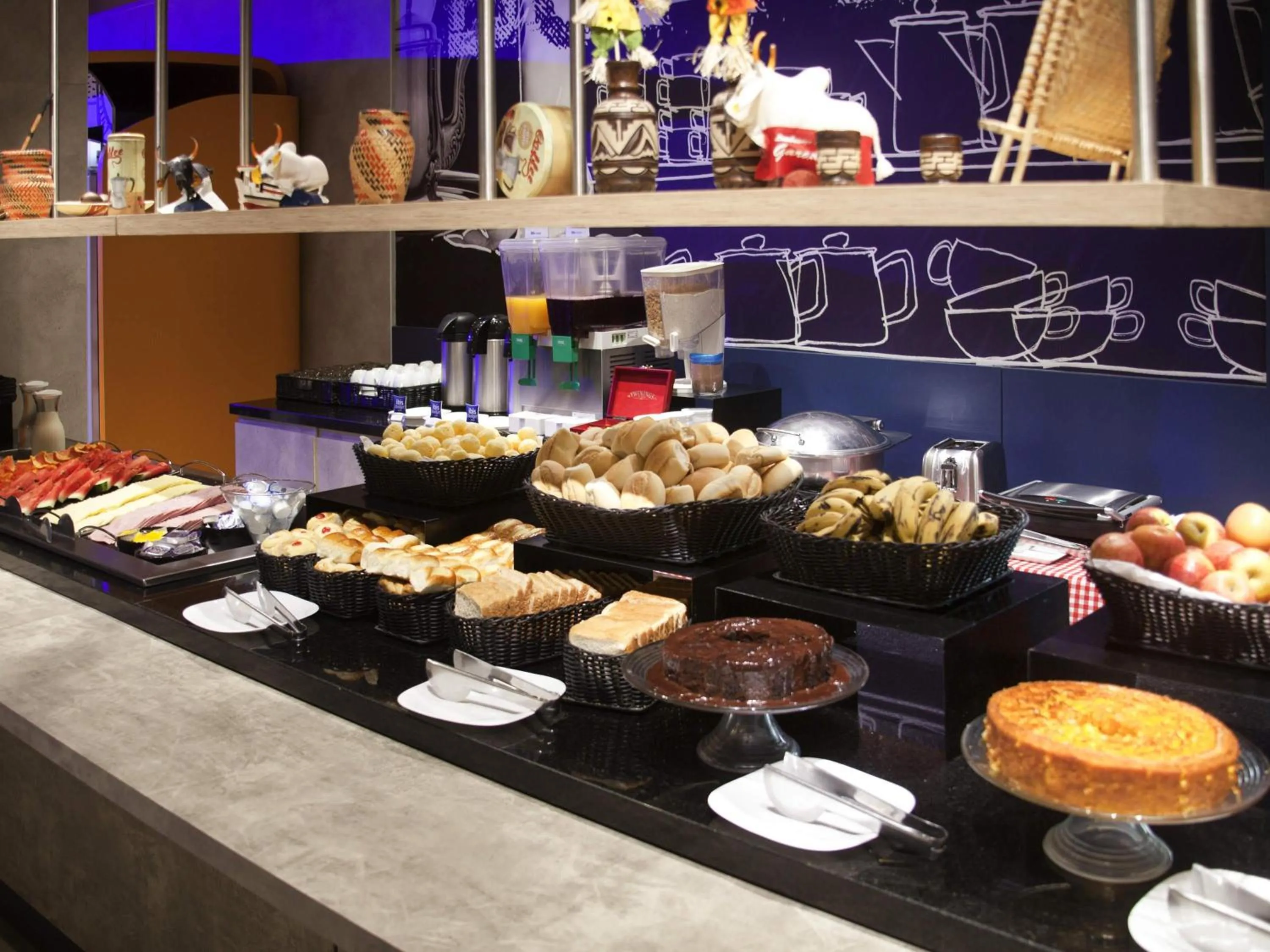 Restaurant/places to eat in ibis budget Manaus