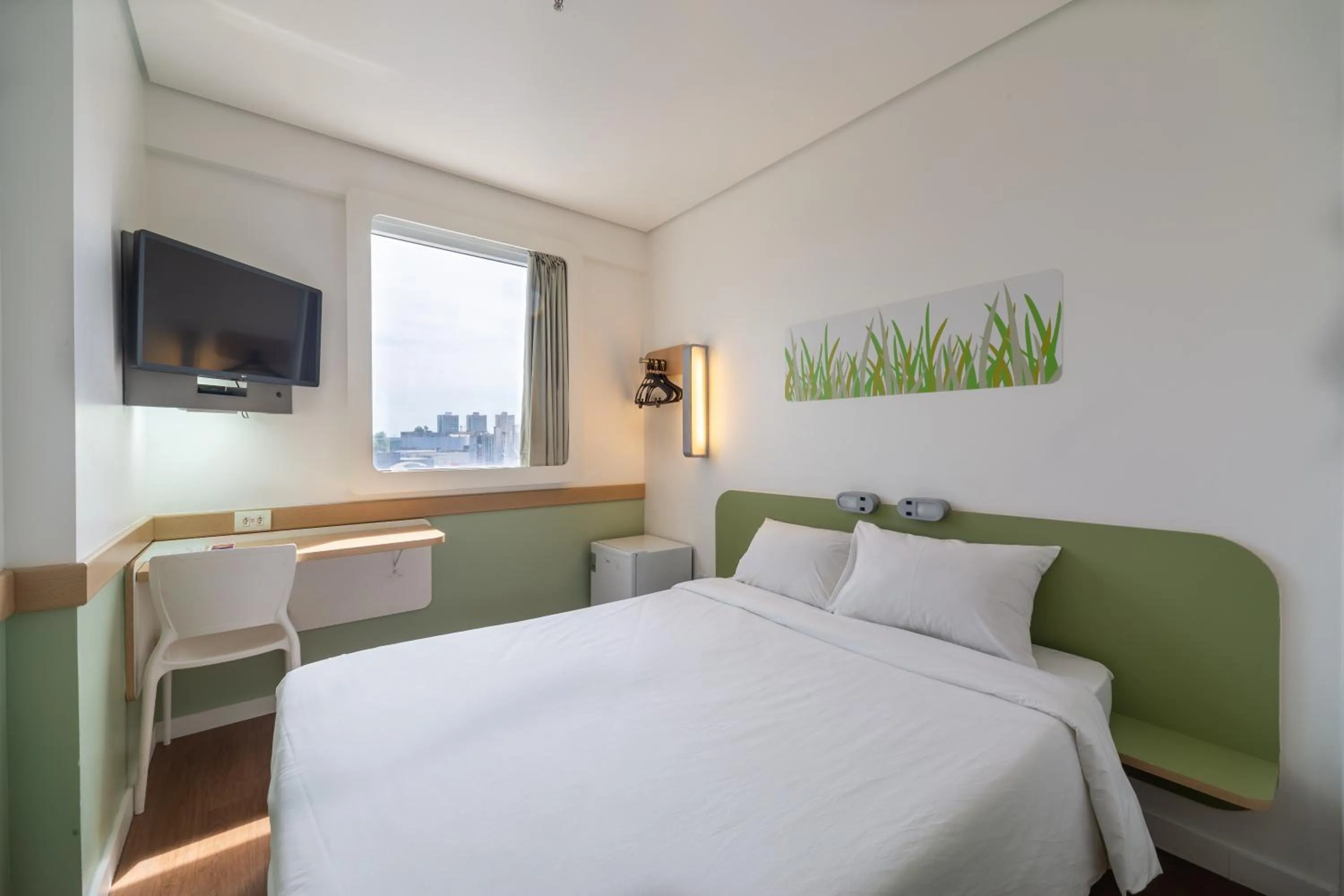 Bedroom, Bed in ibis budget Manaus