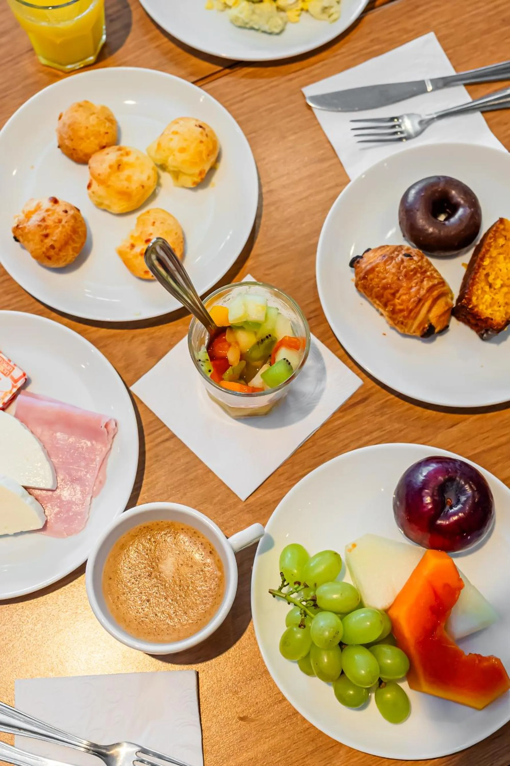 Food and drinks in ibis Santo Andre