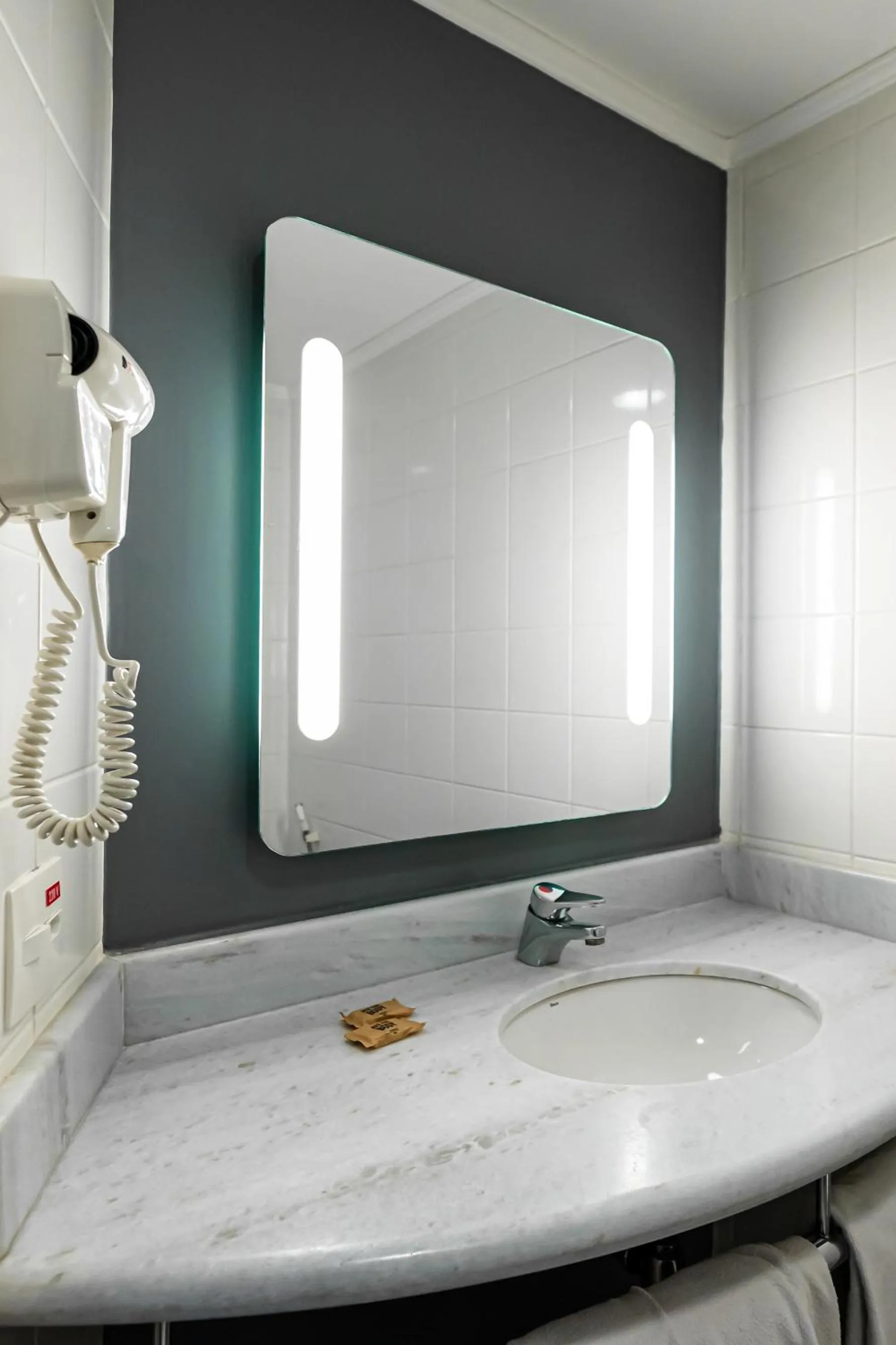 Bathroom in ibis Santo Andre