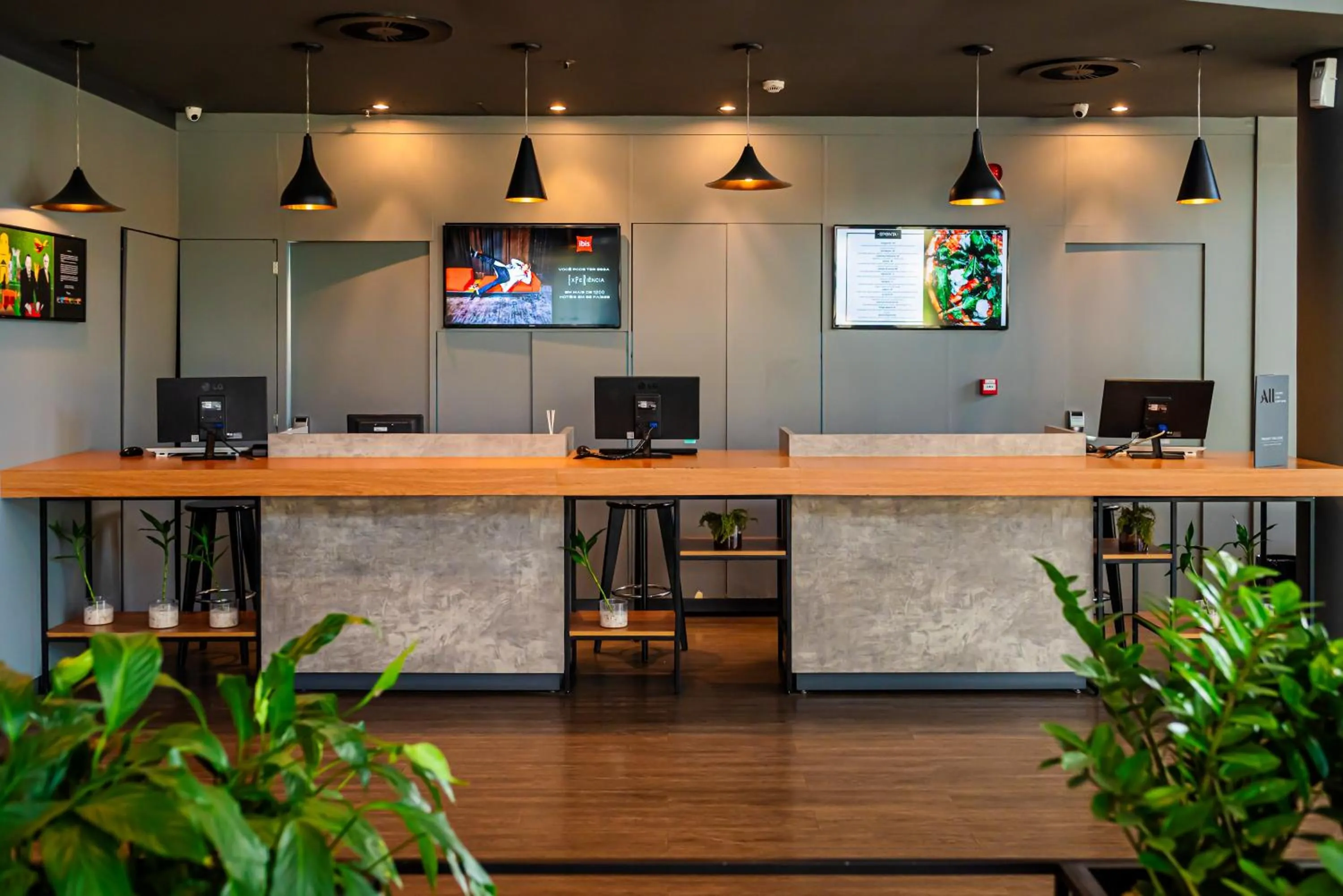 Lobby or reception in ibis Santo Andre