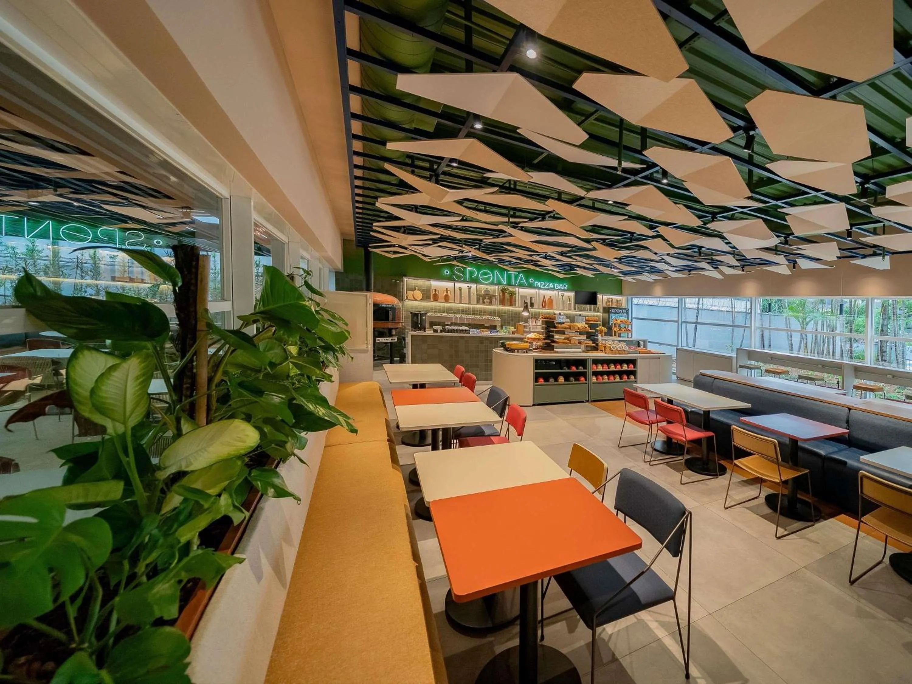 Restaurant/places to eat in ibis budget Sao Paulo Jardins