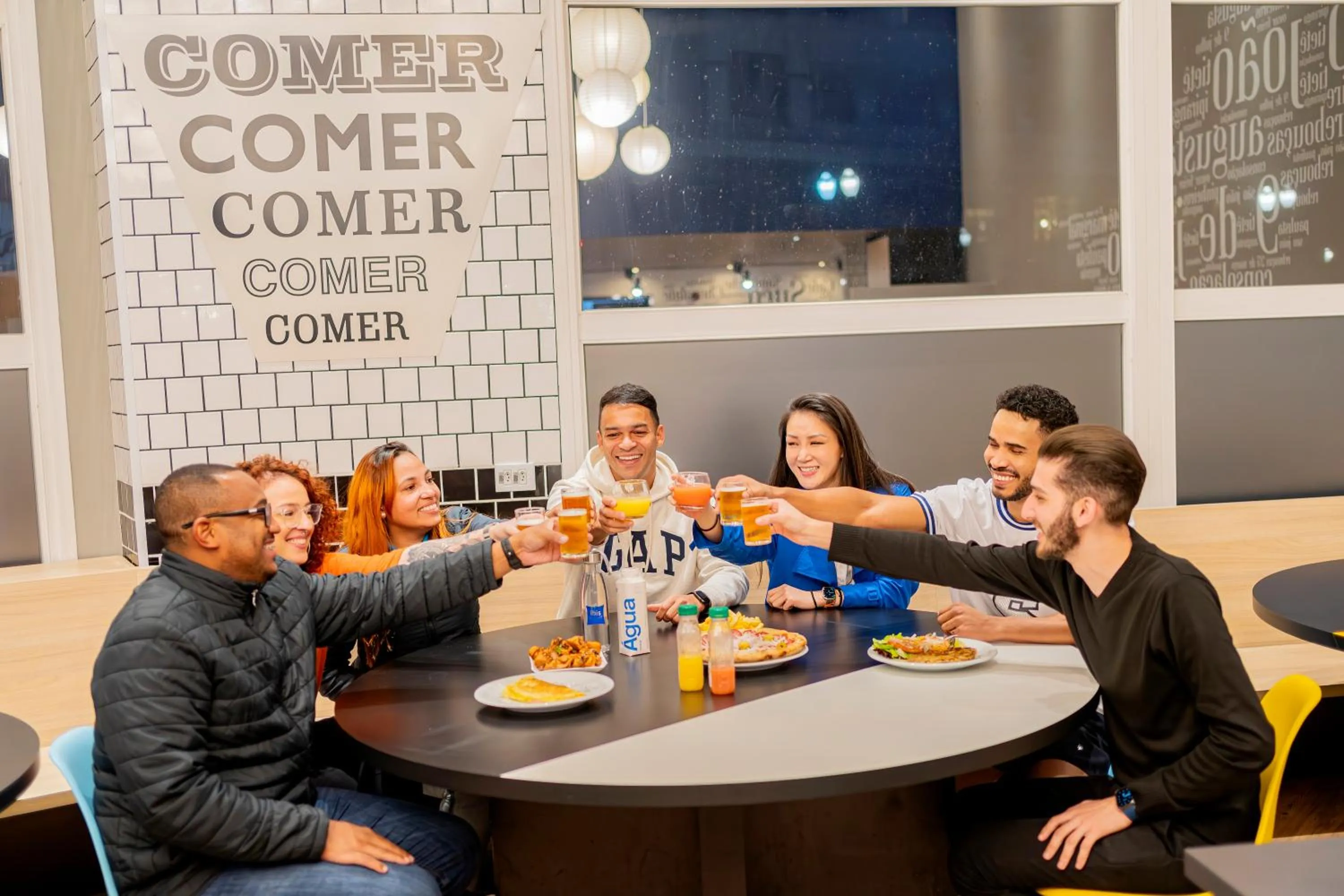 Restaurant/places to eat in ibis budget SP Centro Sao Joao