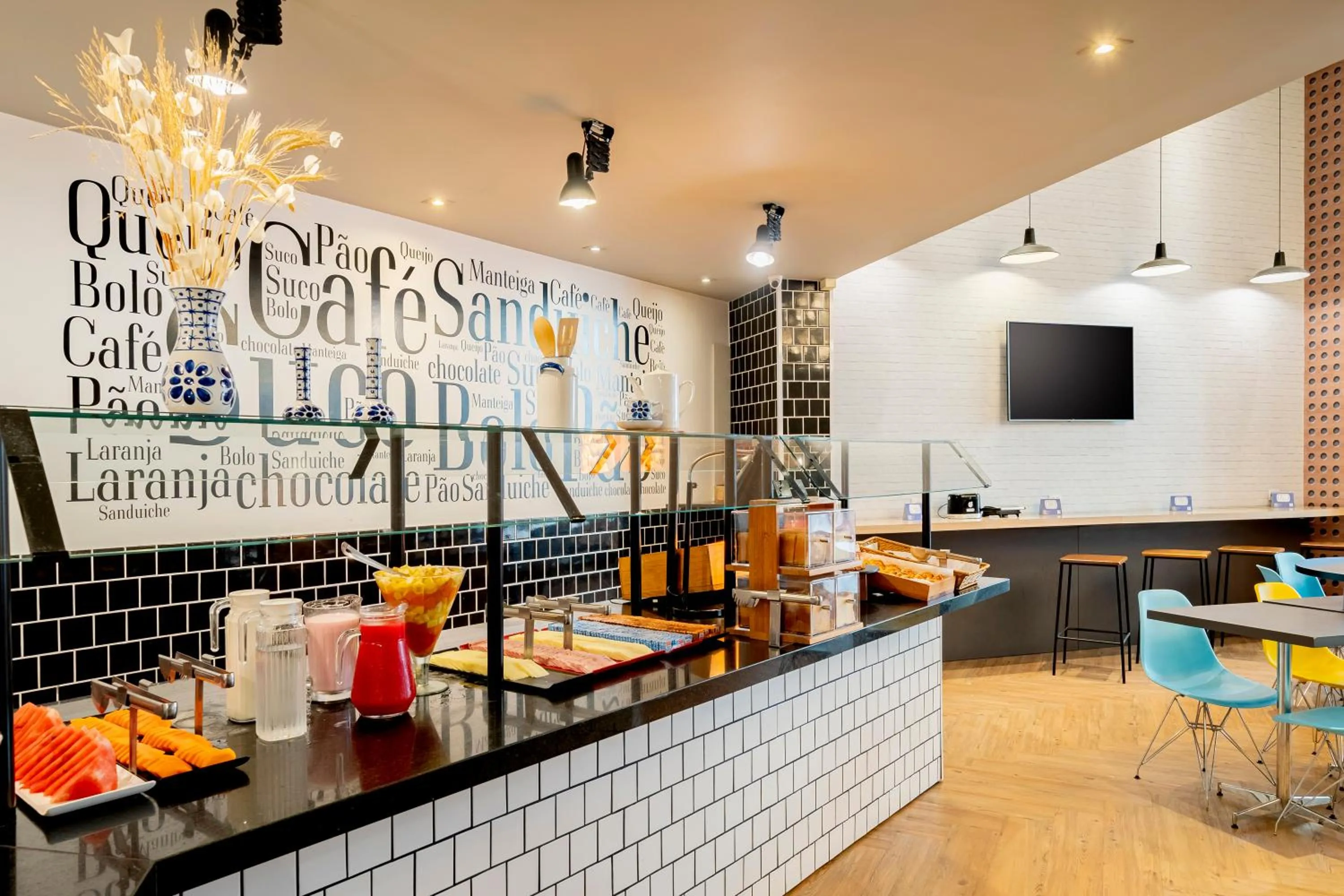 Restaurant/places to eat in ibis budget SP Centro Sao Joao