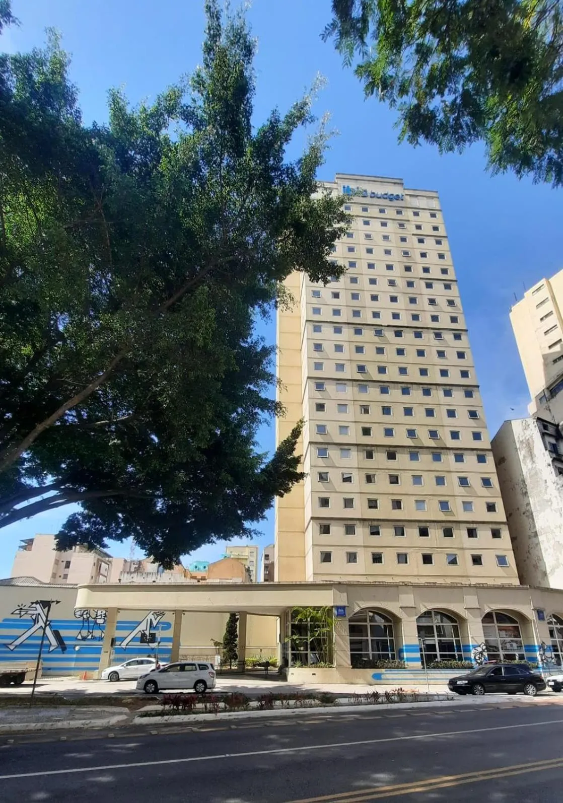 Facade/entrance in ibis budget SP Centro Sao Joao