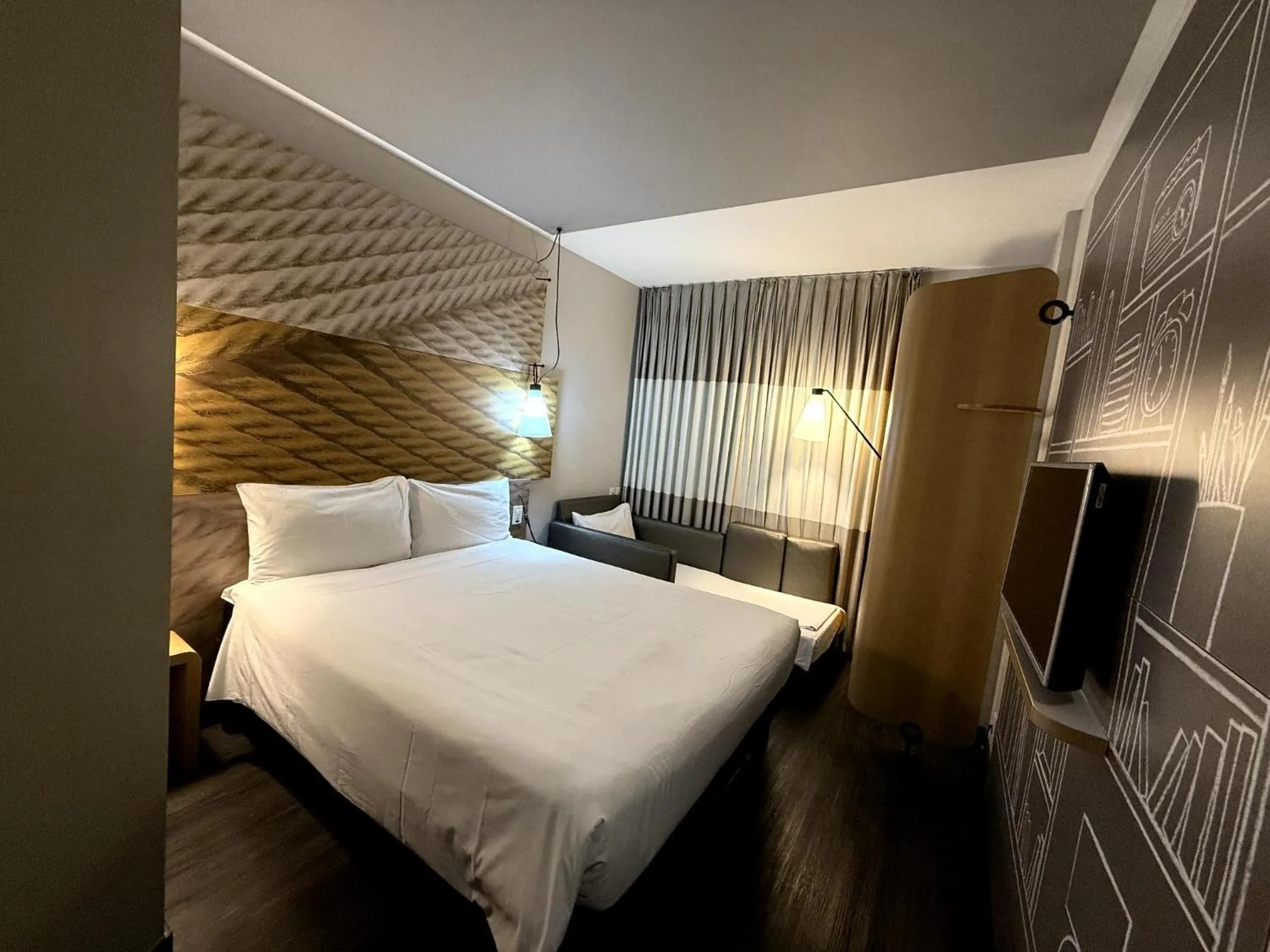 Bed in ibis Sao Paulo Ibirapuera