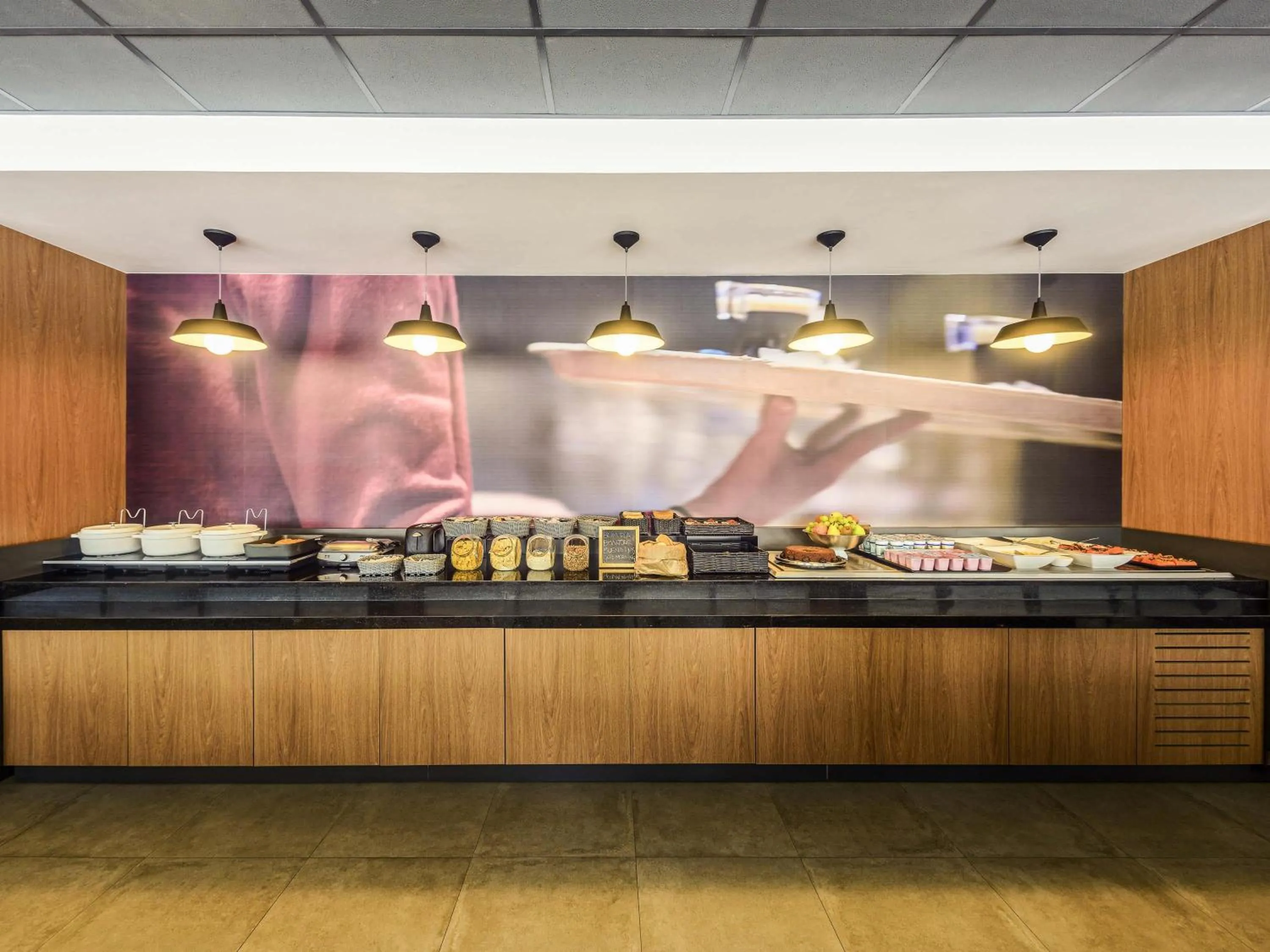 Restaurant/places to eat in ibis Sao Paulo Ibirapuera