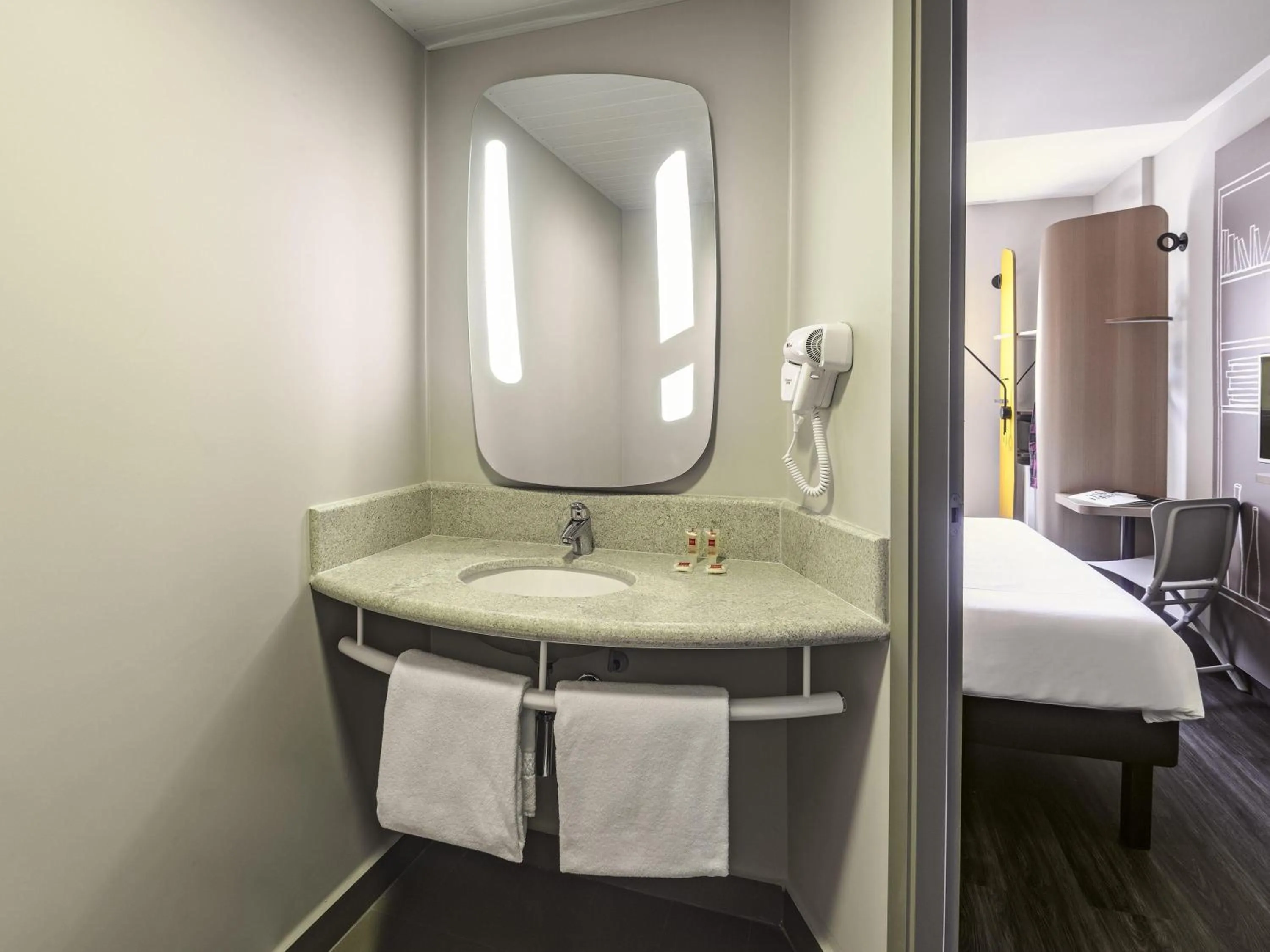 Bedroom in ibis Sao Paulo Ibirapuera