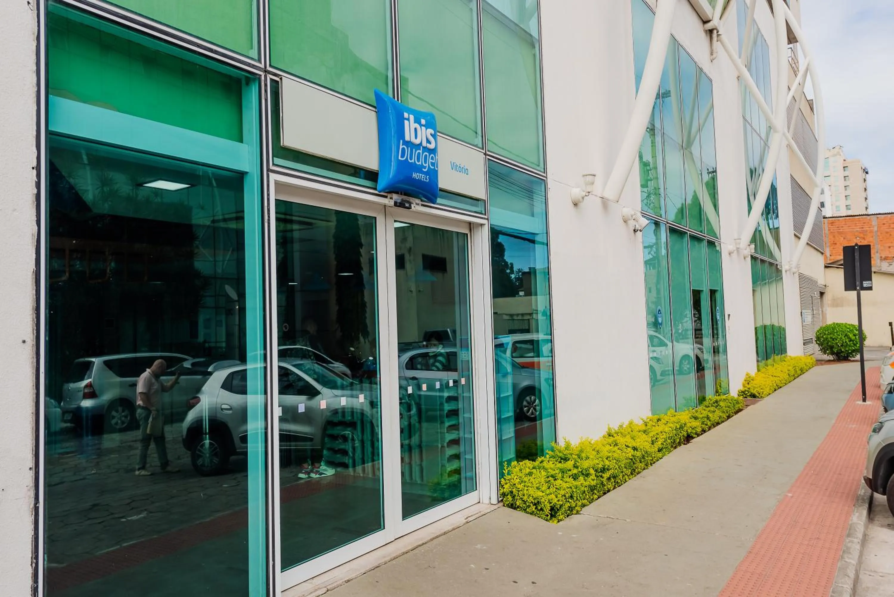 Facade/entrance in ibis budget Vitoria