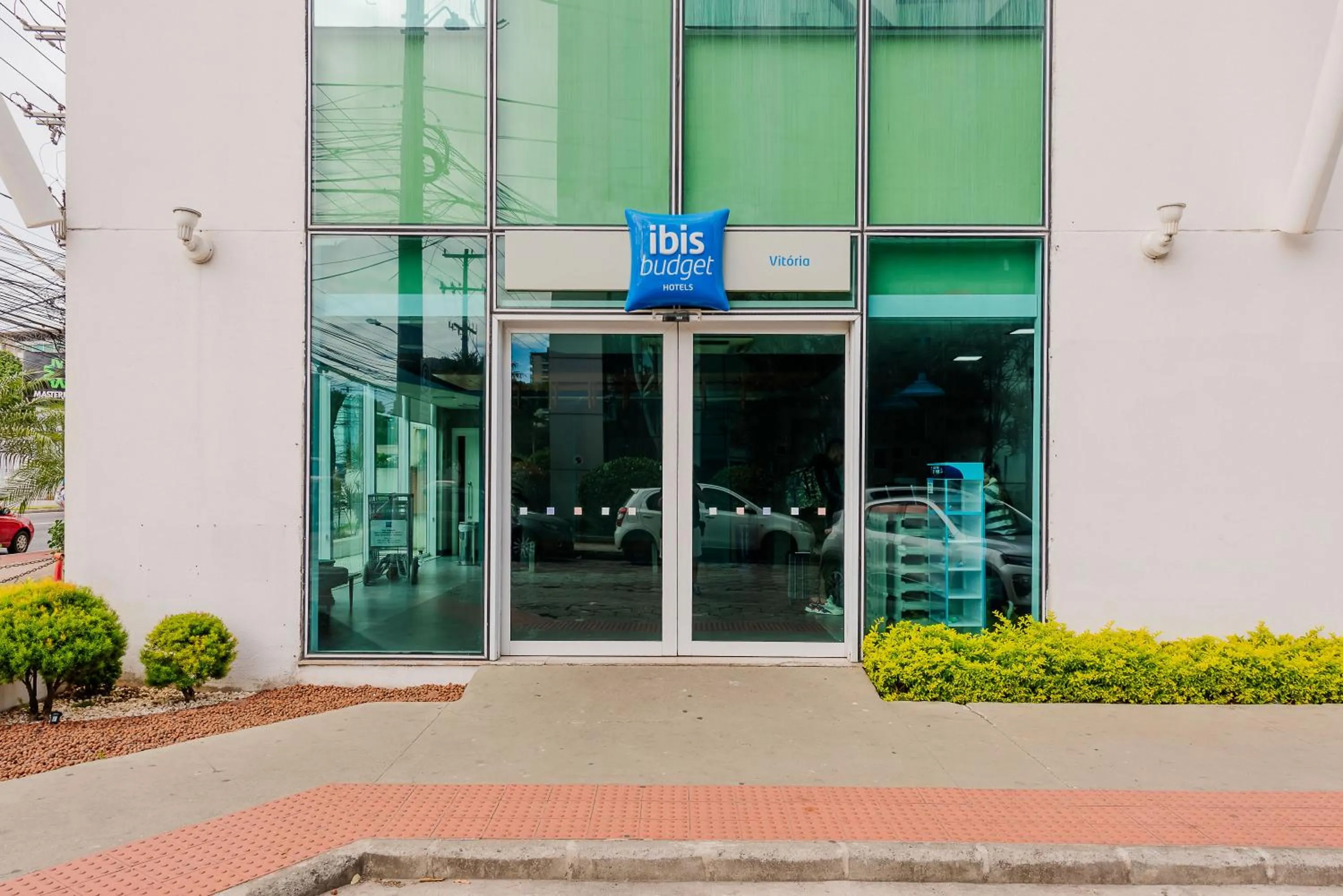 Facade/entrance in ibis budget Vitoria