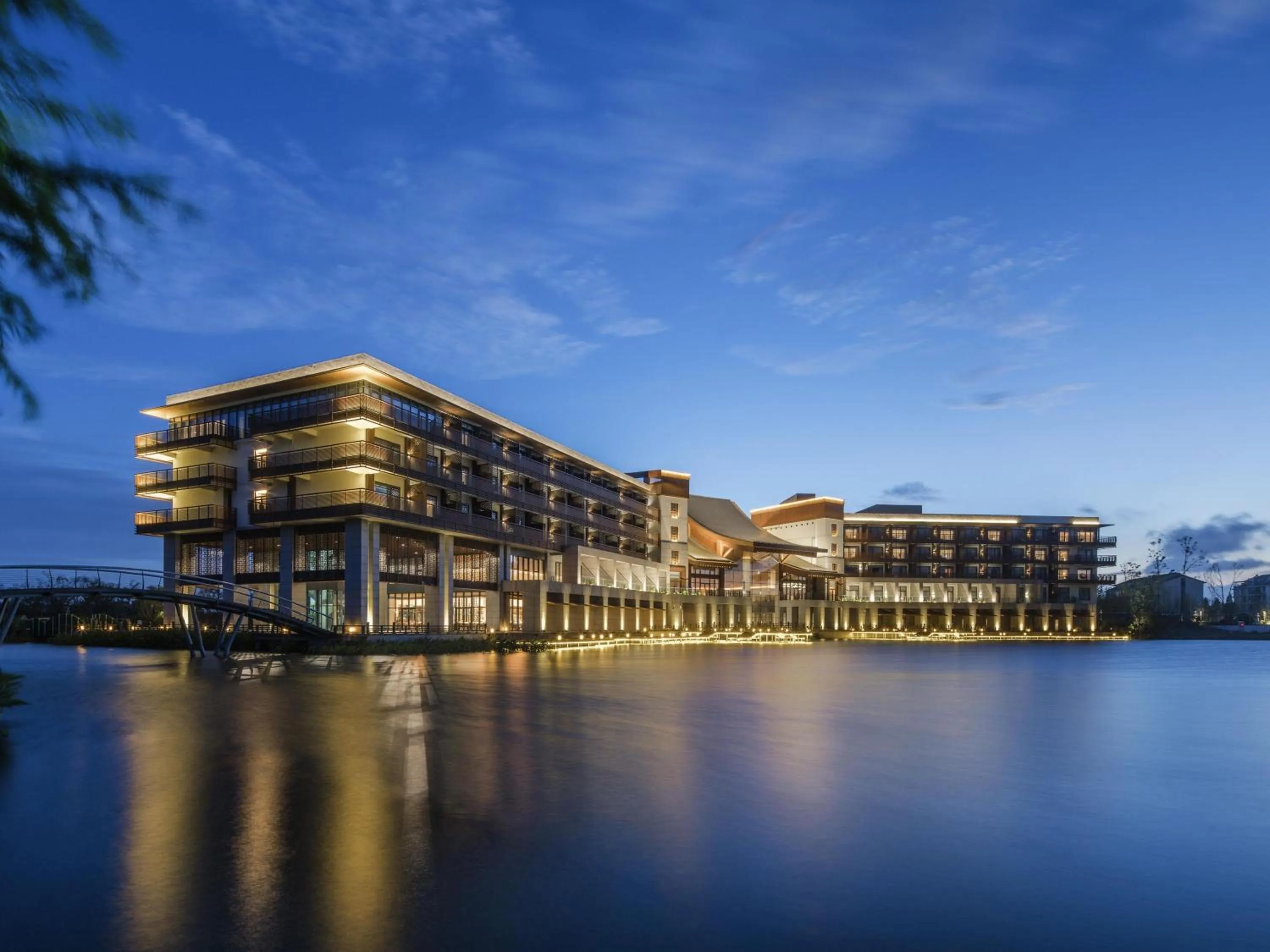 Property building in Pullman Zhouzhuang