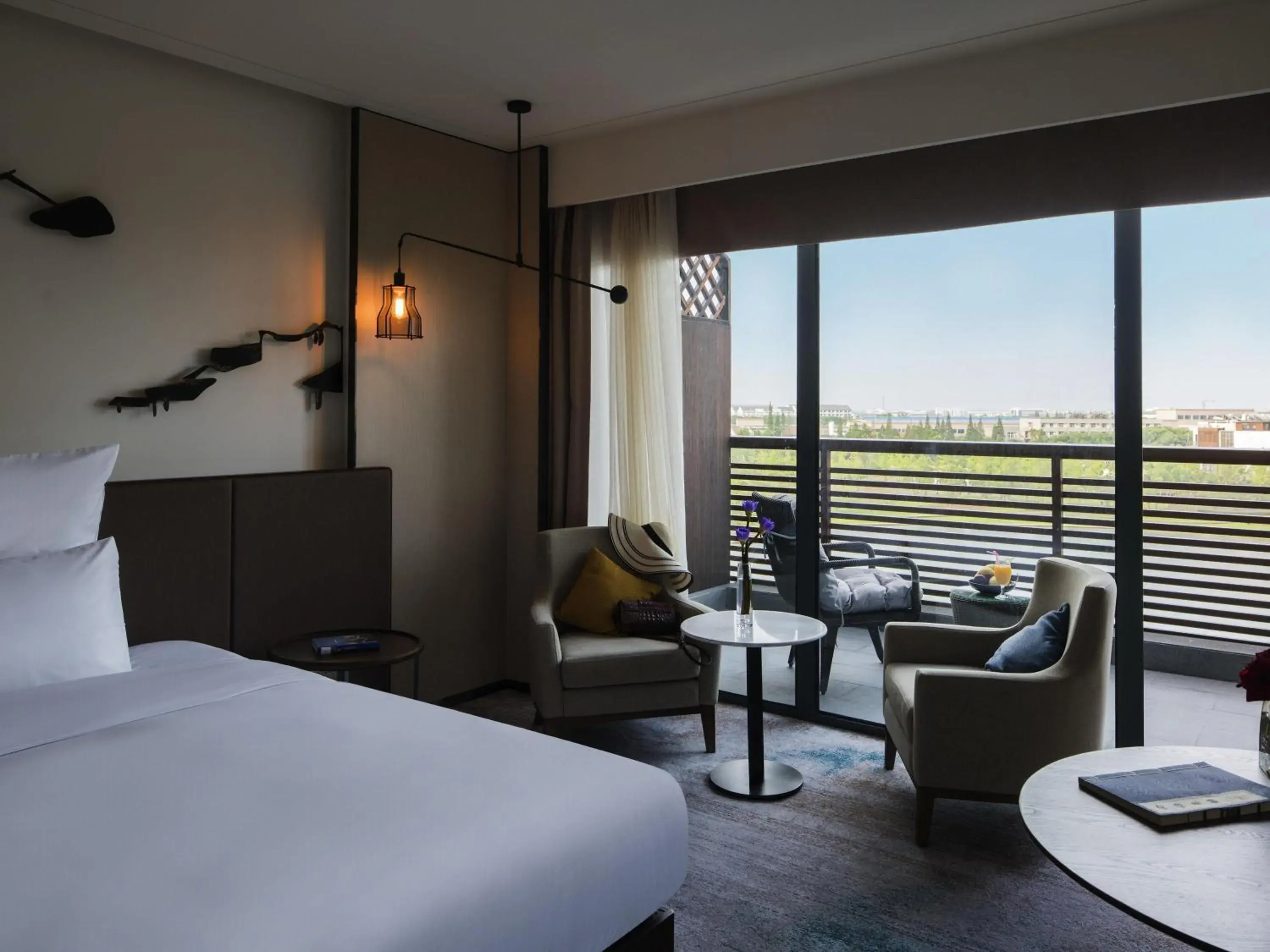 Deluxe Executive Twin Room with Park View - Lounge Benefits in Pullman Zhouzhuang Deluxe Executive Twin Room with Park View - Lounge Benefits in Pullman Zhouzhuang