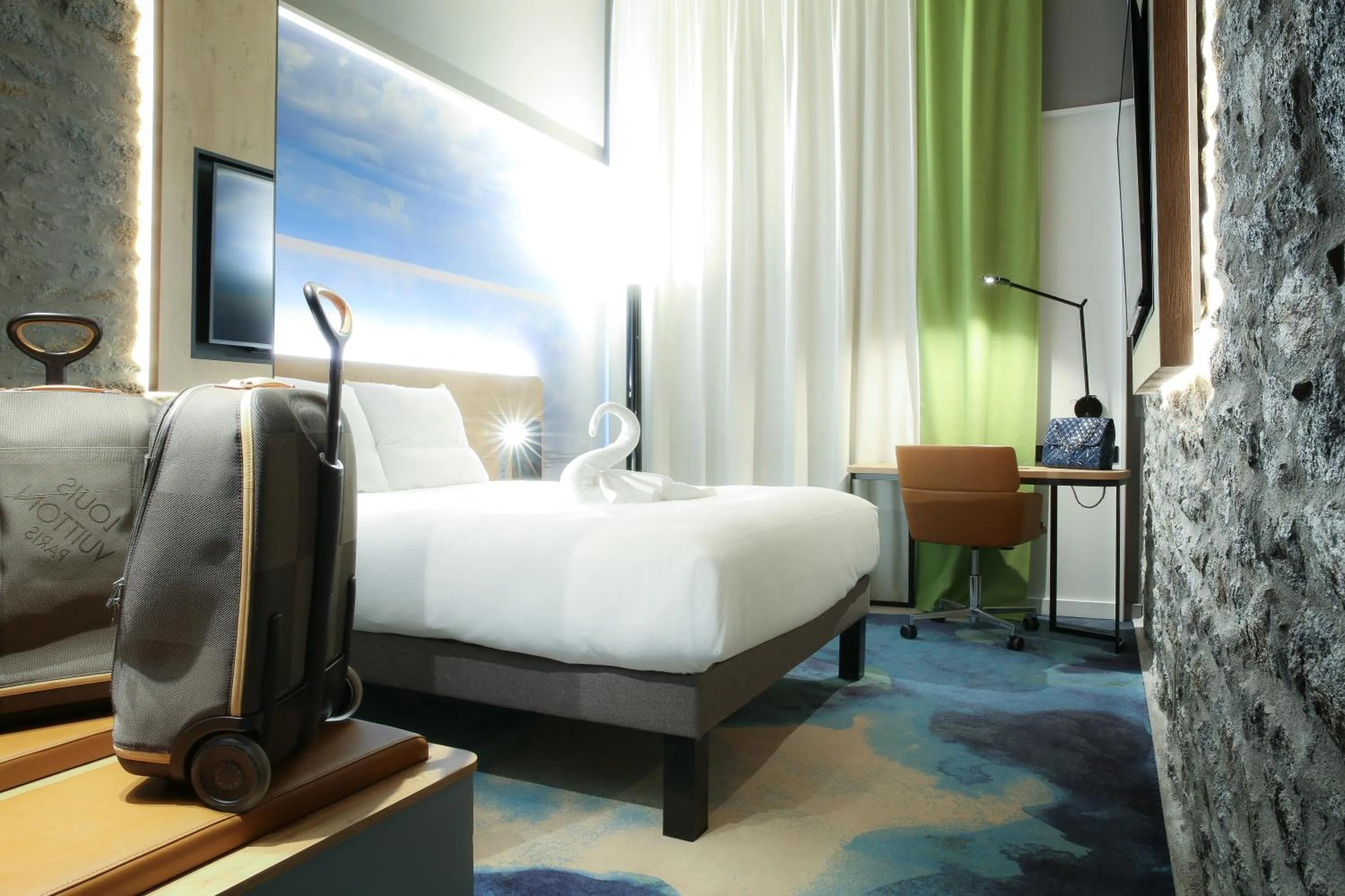 Bedroom, Bed in Novotel Saint Brieuc Centre Gare