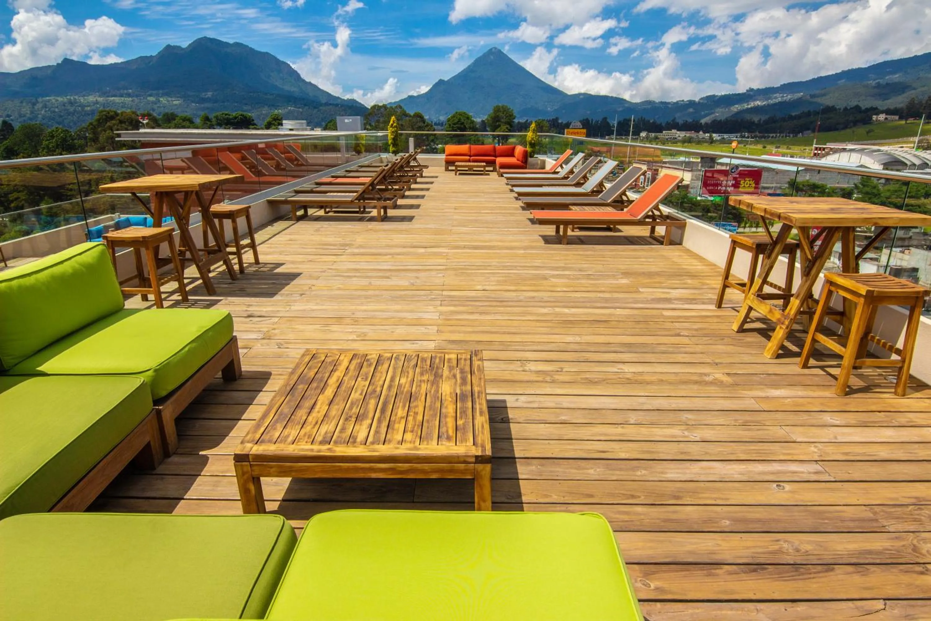 Balcony/Terrace in LATAM HOTEL Plaza Pradera Quetzaltenango