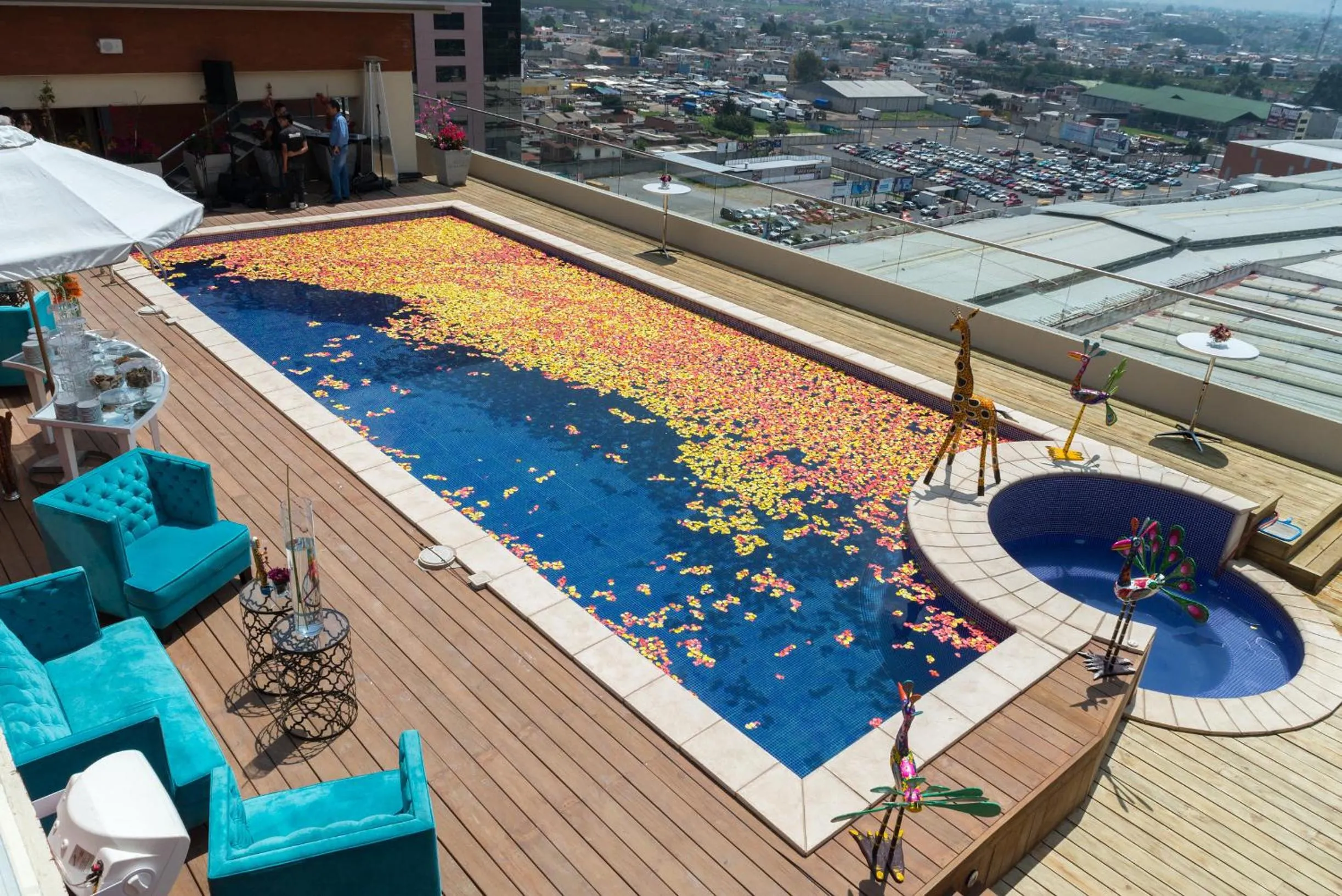 Hot Tub in LATAM HOTEL Plaza Pradera Quetzaltenango