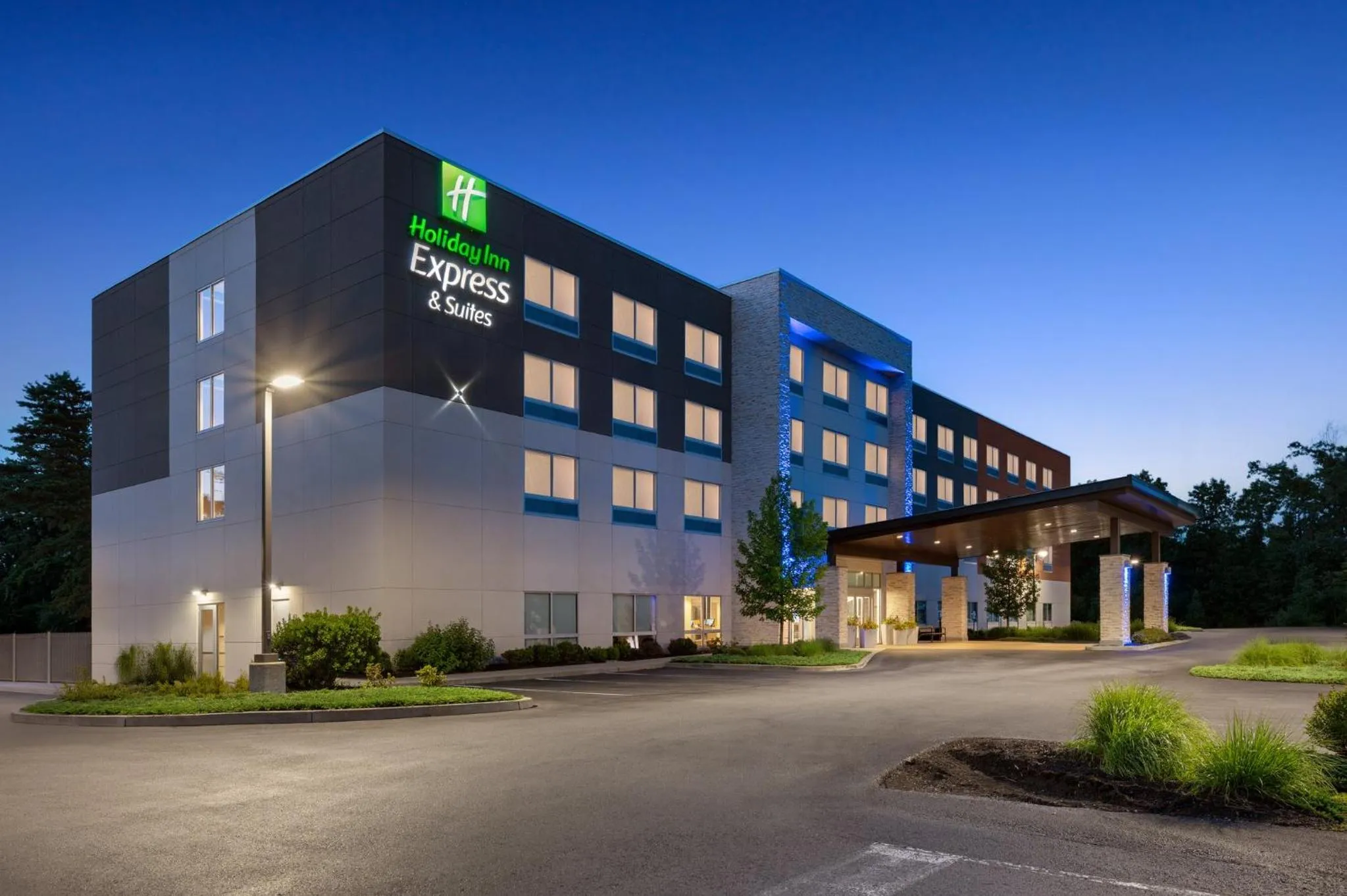Property building in Holiday Inn Express Queensbury-Lake George Area by IHG