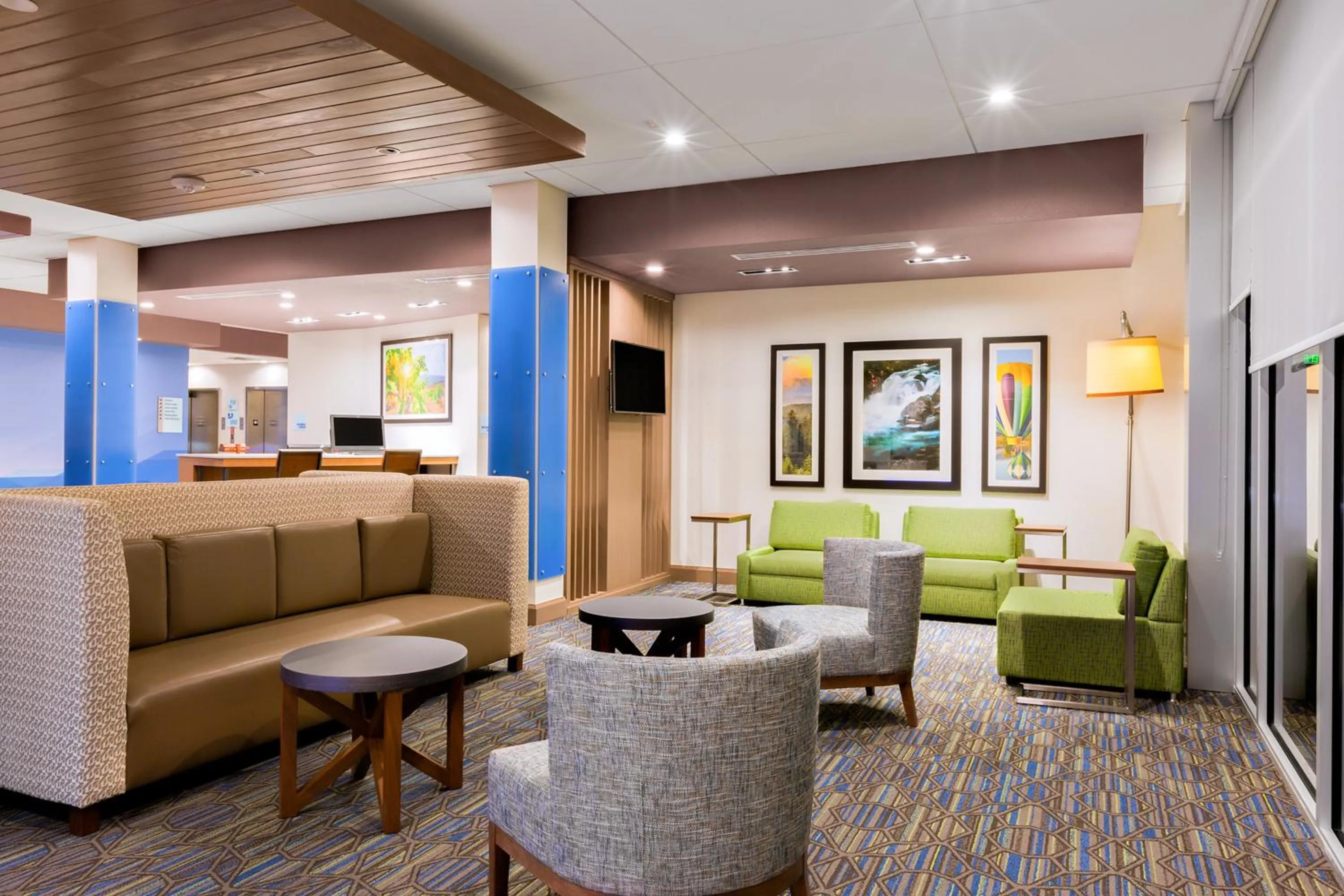 Property building in Holiday Inn Express & Suites - Prosser - Yakima Valley Wine by IHG