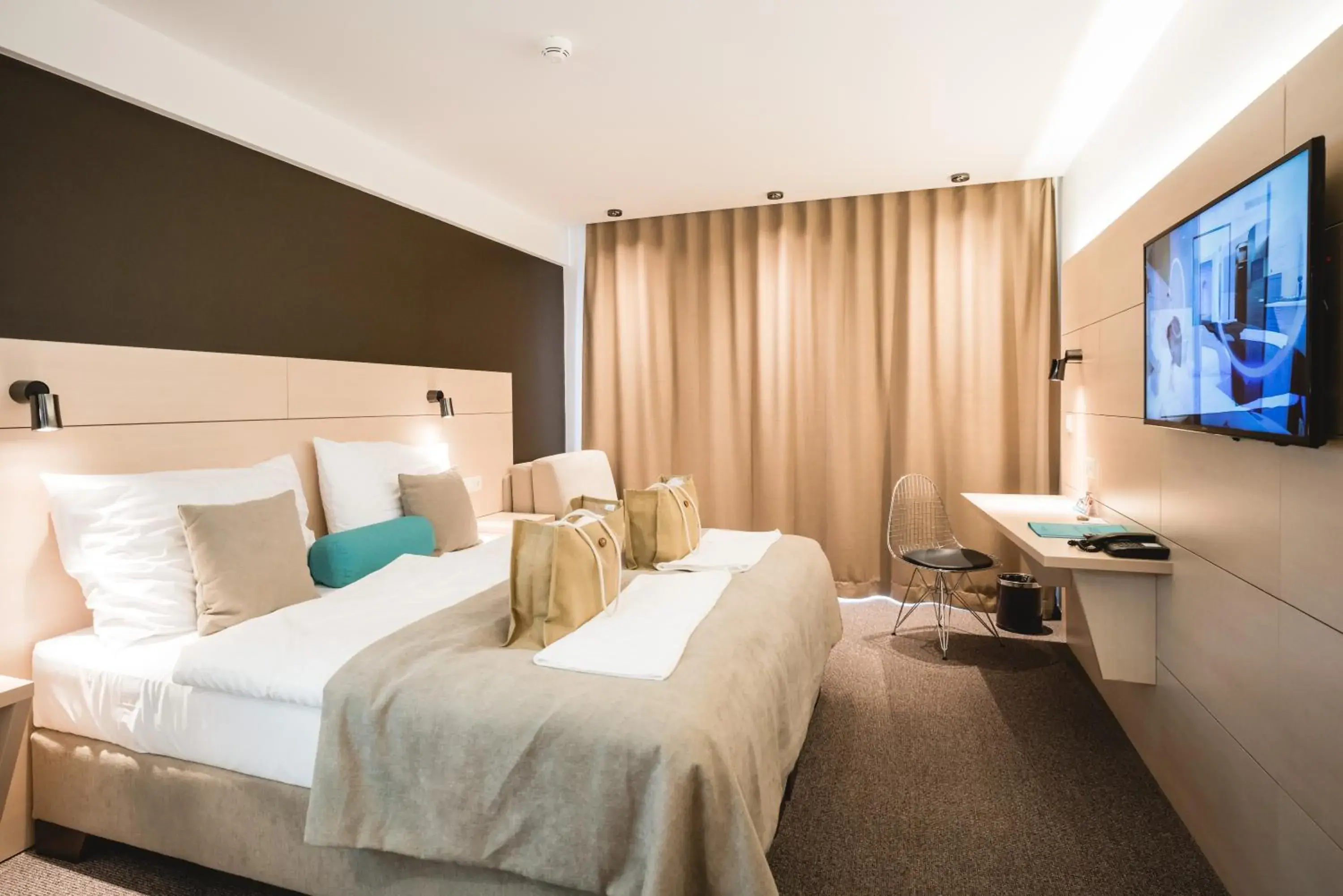 Superior Double Room with access to Thermal Park in Hotel Thermal ŠÍRAVA Superior Double Room with access to Thermal Park in Hotel Thermal ŠÍRAVA