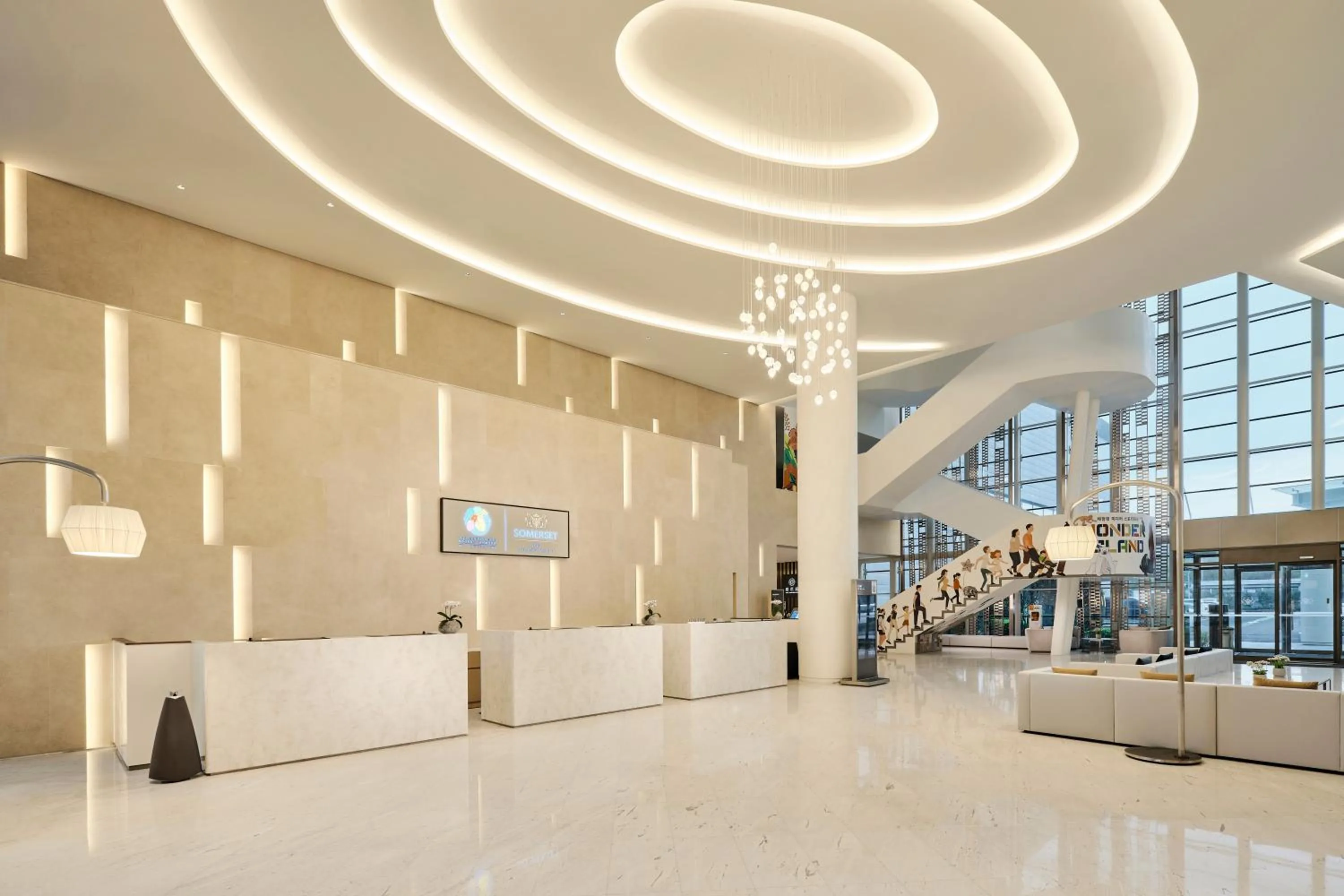 Lobby or reception in Somerset Jeju Shinhwa World