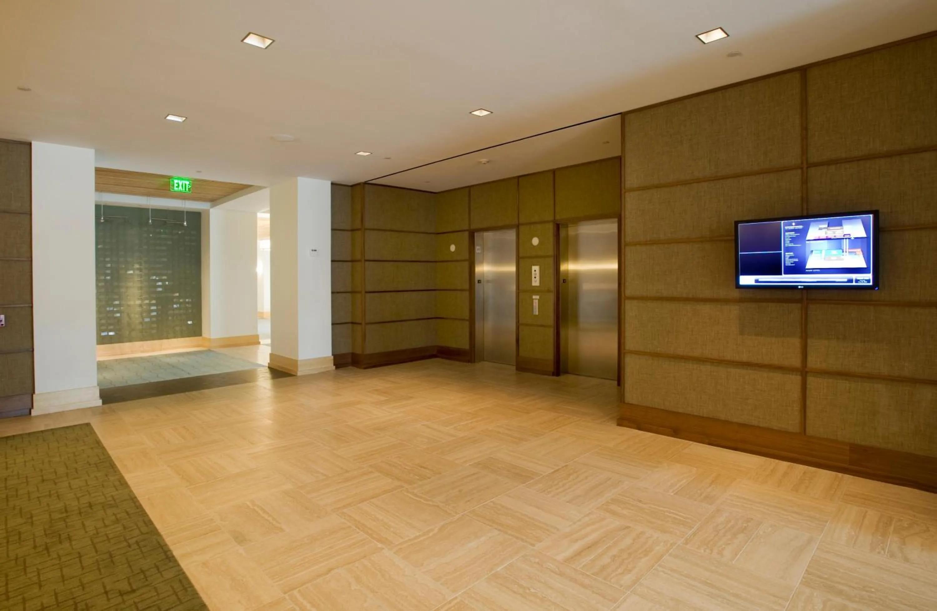 Lobby or reception in InterContinental The Clement Monterey by IHG