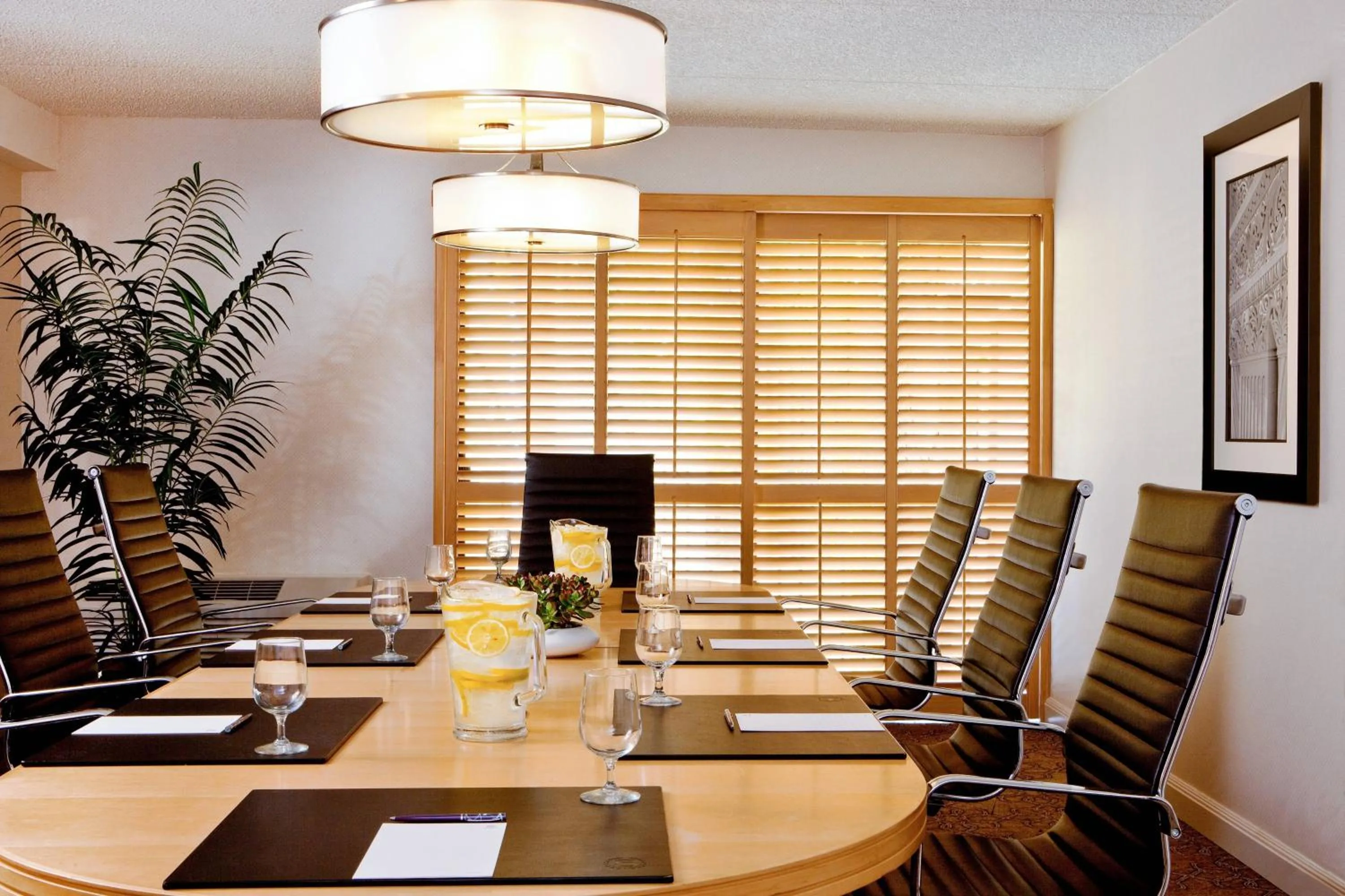 Meeting/conference room in Sheraton Palo Alto Hotel