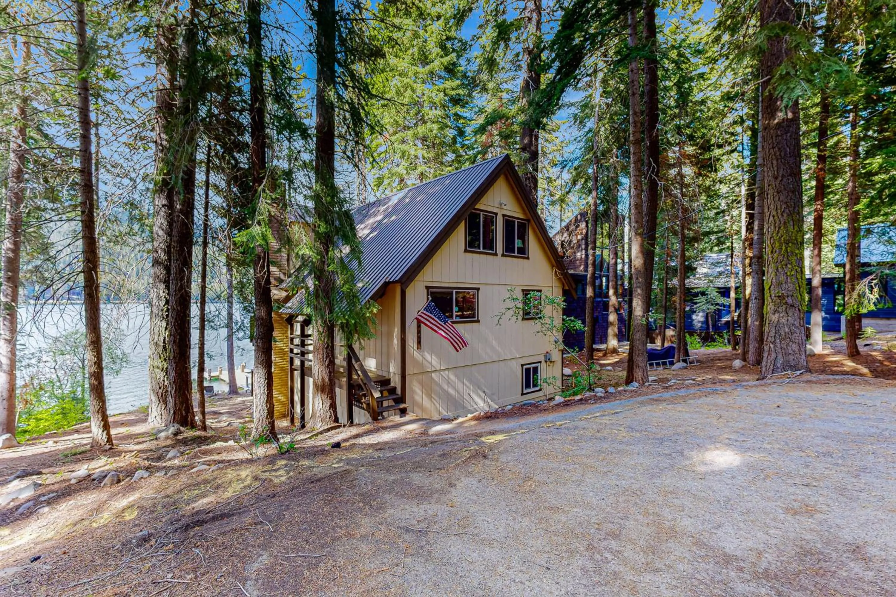 Donner Lakefront Retreat