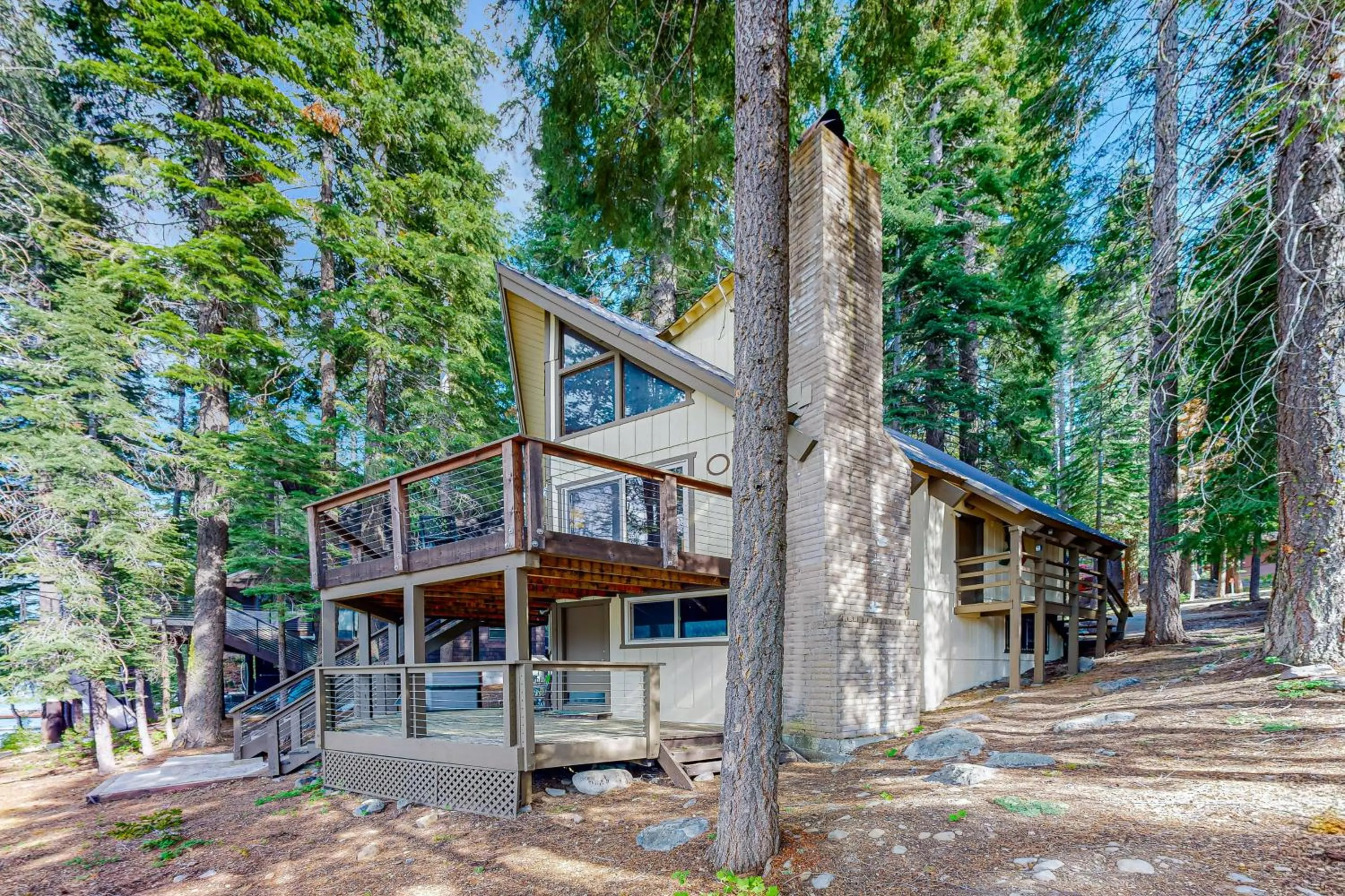 Donner Lakefront Retreat