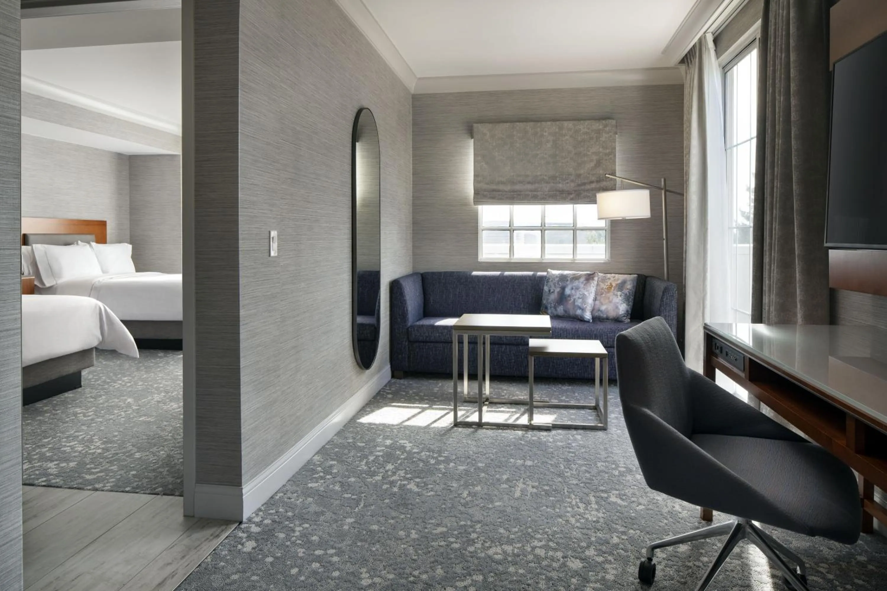 Photo of the whole room, Bed in The Westin Palo Alto