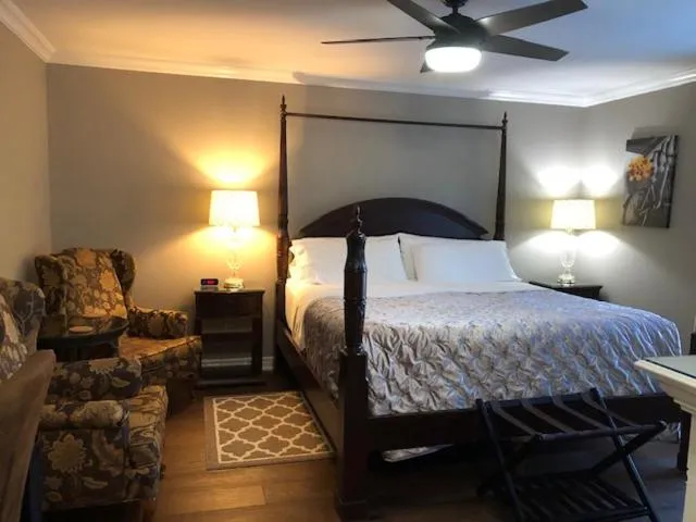 Bedroom, Bed in Casa Blanca Boutique Bed & Breakfast