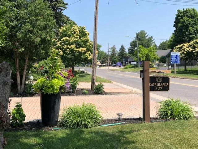 Property building in Casa Blanca Boutique Bed & Breakfast