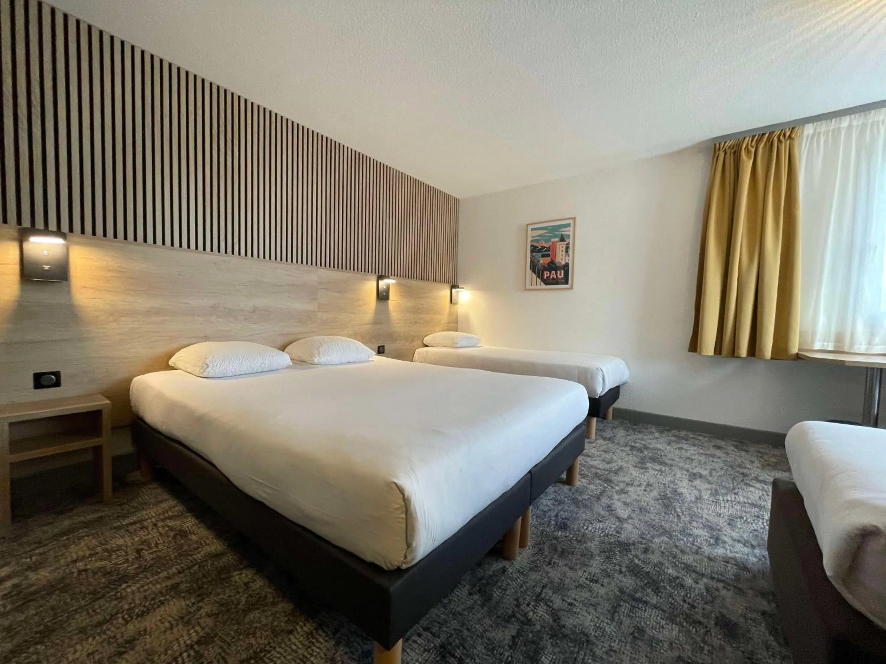 Bedroom, Bed in Ostal Pau Universite - Sure Hotel Collection by Best Western