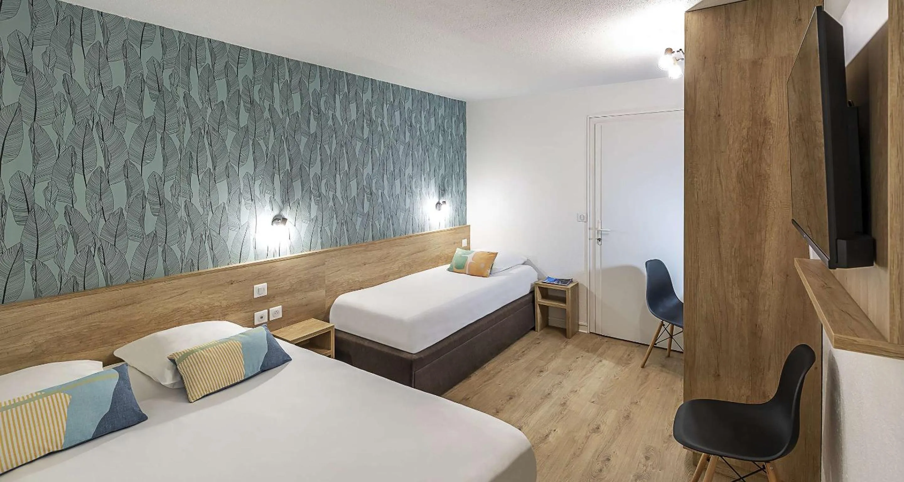 Bedroom, Bed in Ostal Pau Universite - Sure Hotel Collection by Best Western