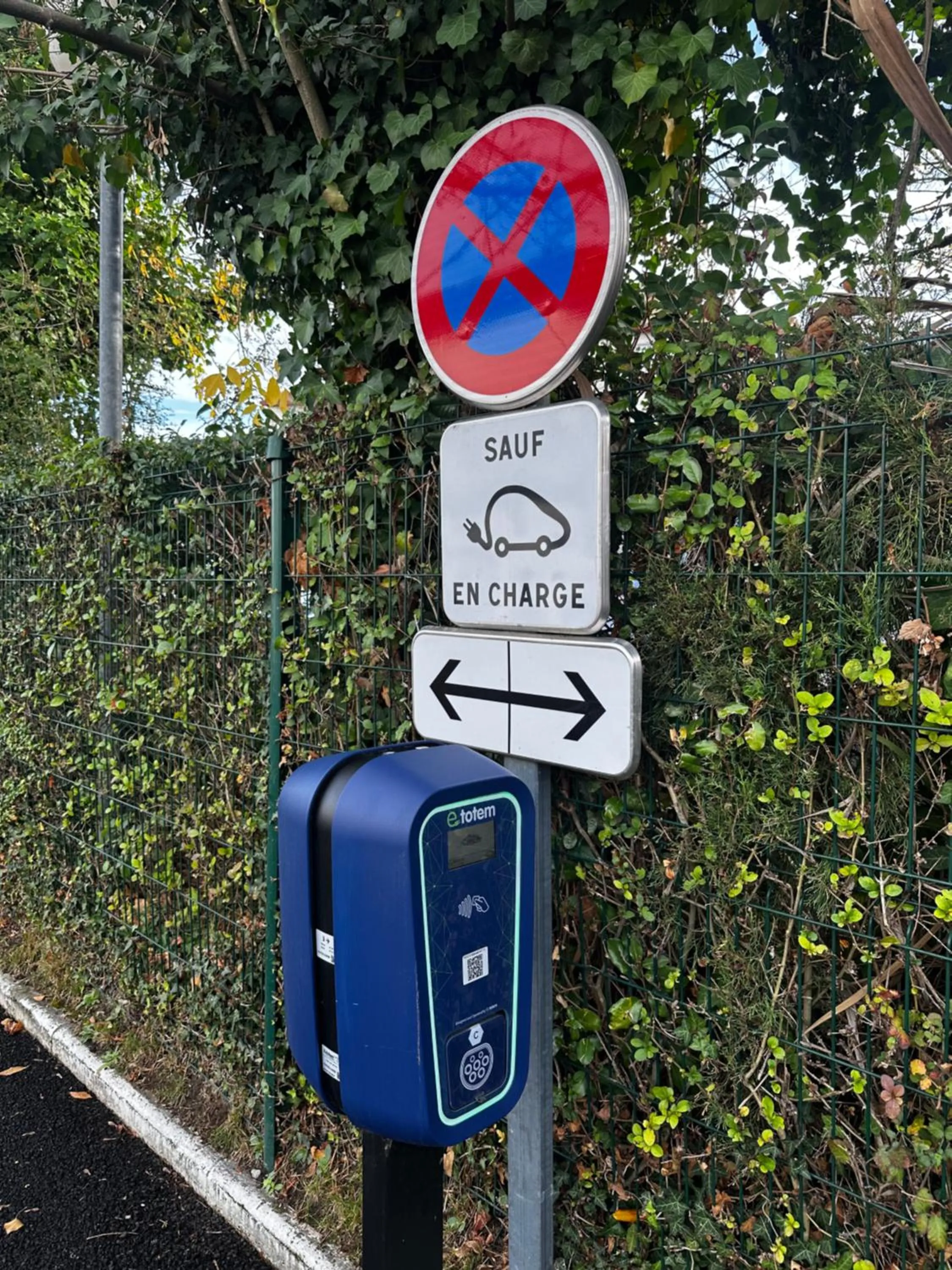 Property building in Ostal Pau Universite - Sure Hotel Collection by Best Western