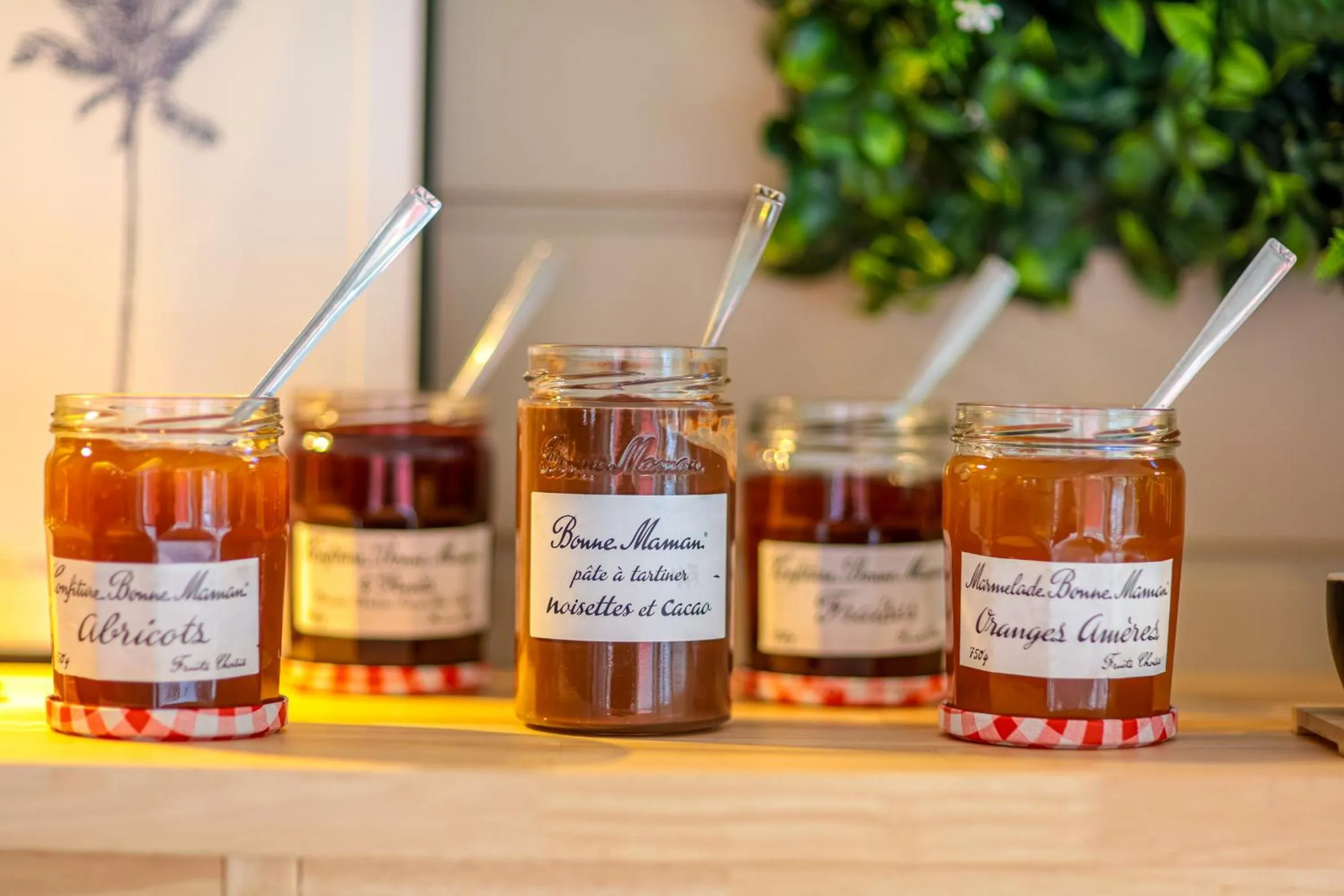 Restaurant/places to eat in Ostal Pau Universite - Sure Hotel Collection by Best Western