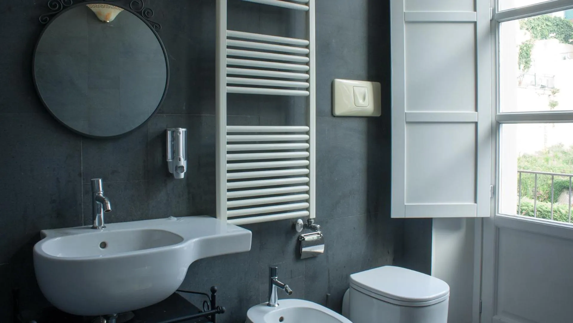 Bathroom in Hotel Terme Neronensis