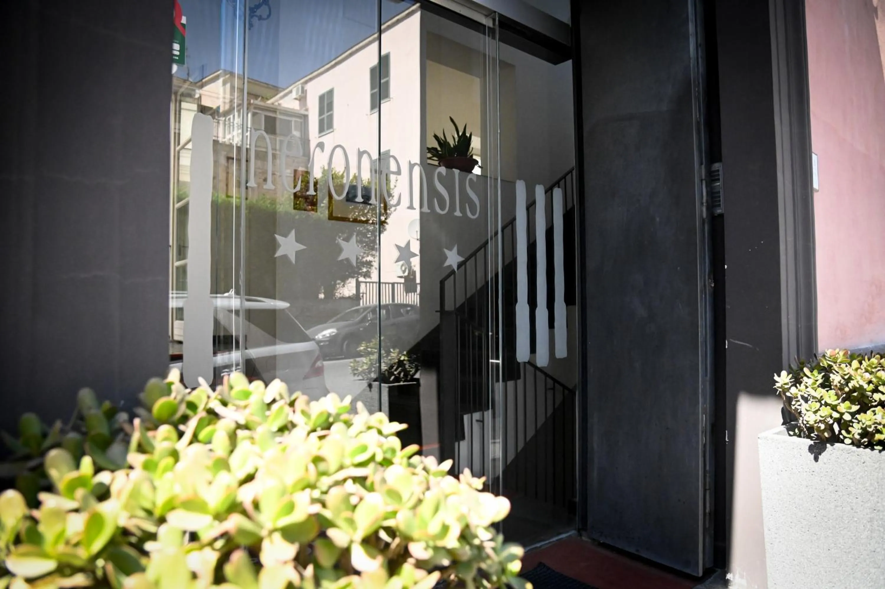 Facade/entrance in Hotel Terme Neronensis