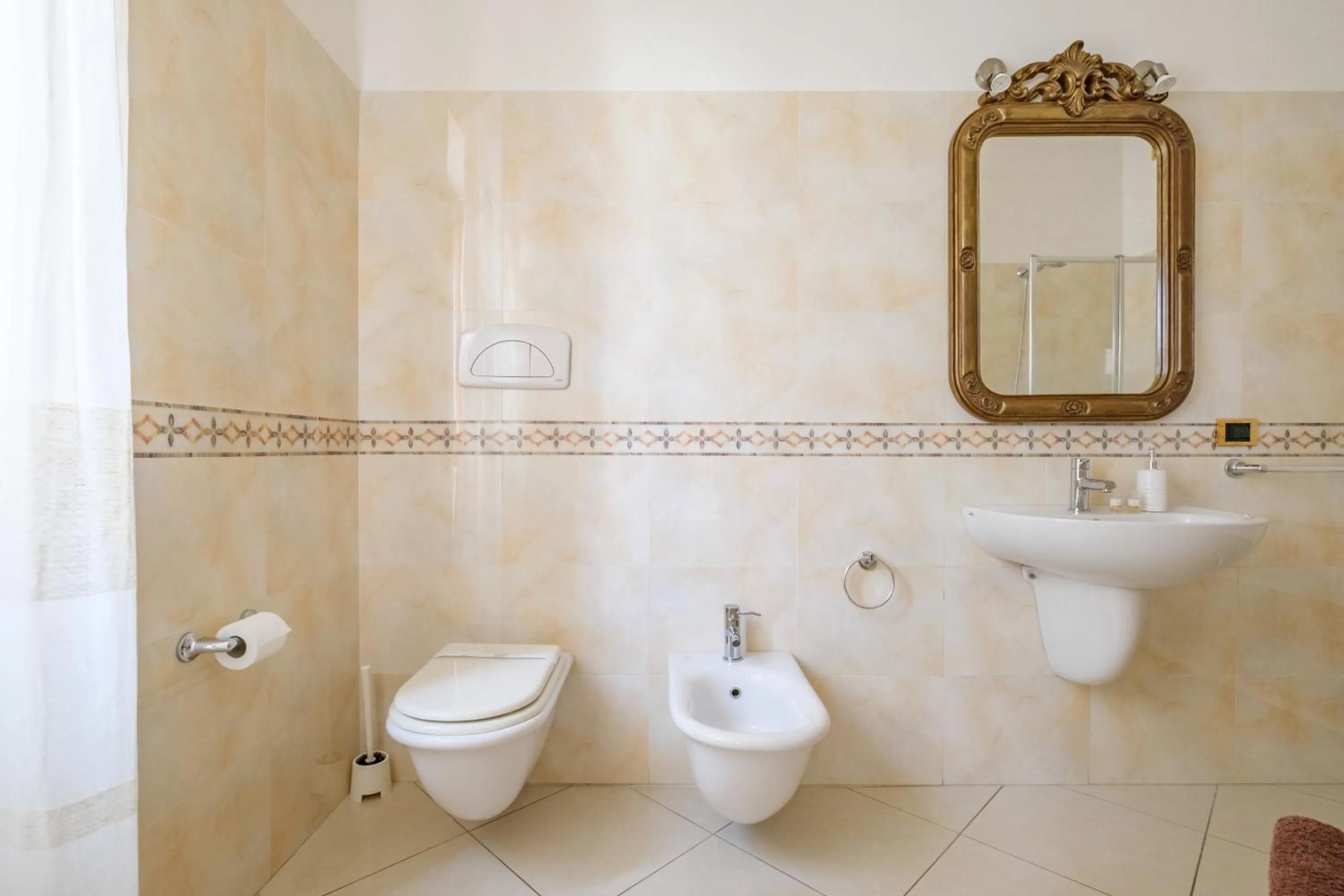 Toilet in B&B Artemisia