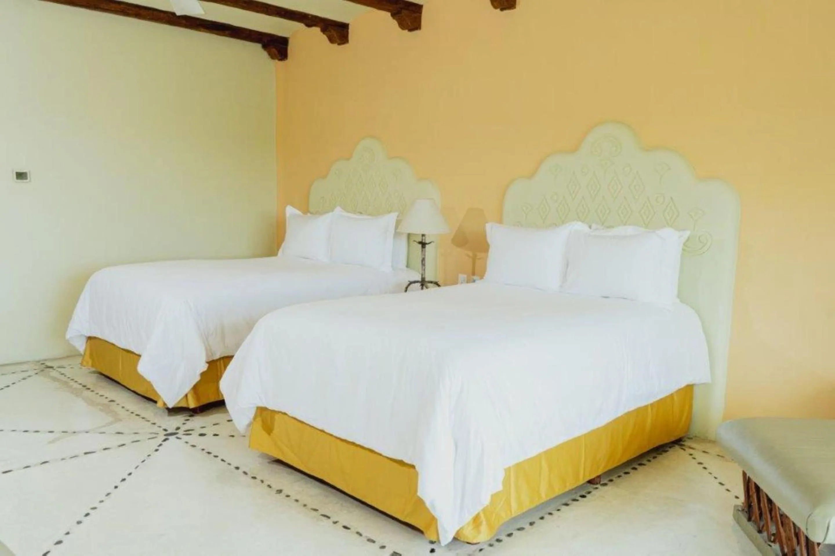 Bedroom, Bed in Quinta Real Huatulco