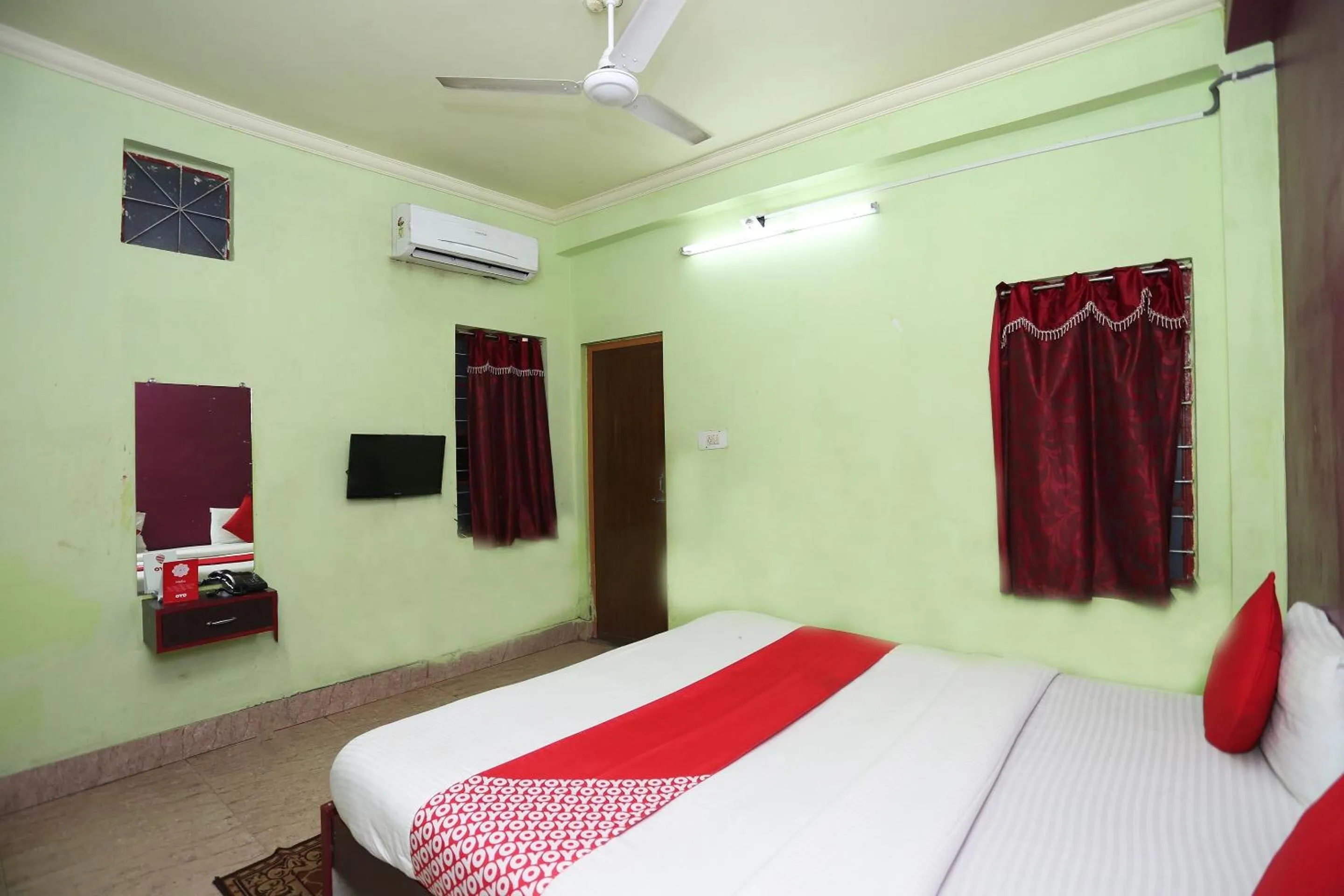 Bedroom, Bed in Hotel O by OYO Ma Guest House