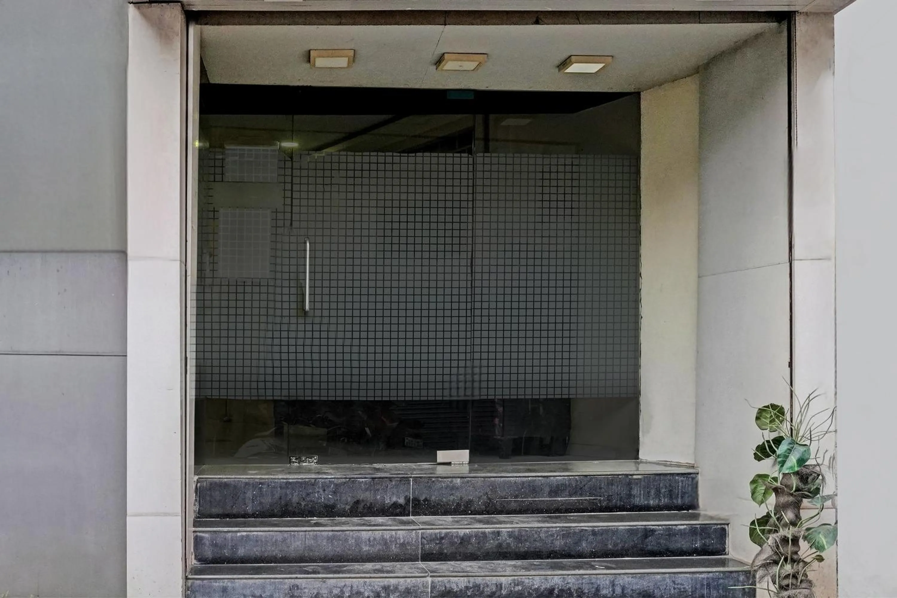 Facade/entrance in Hotel O Blue Sea