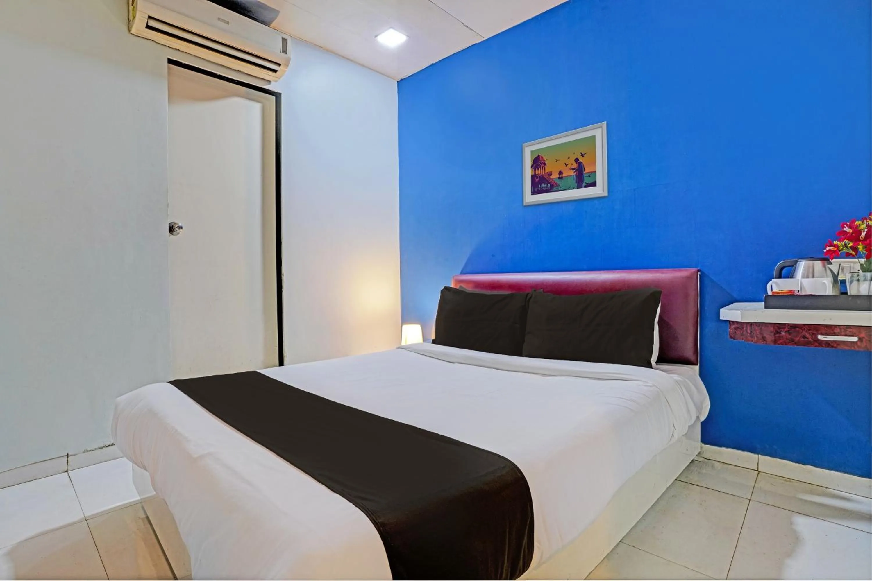 Bedroom, Bed in Hotel O Blue Sea