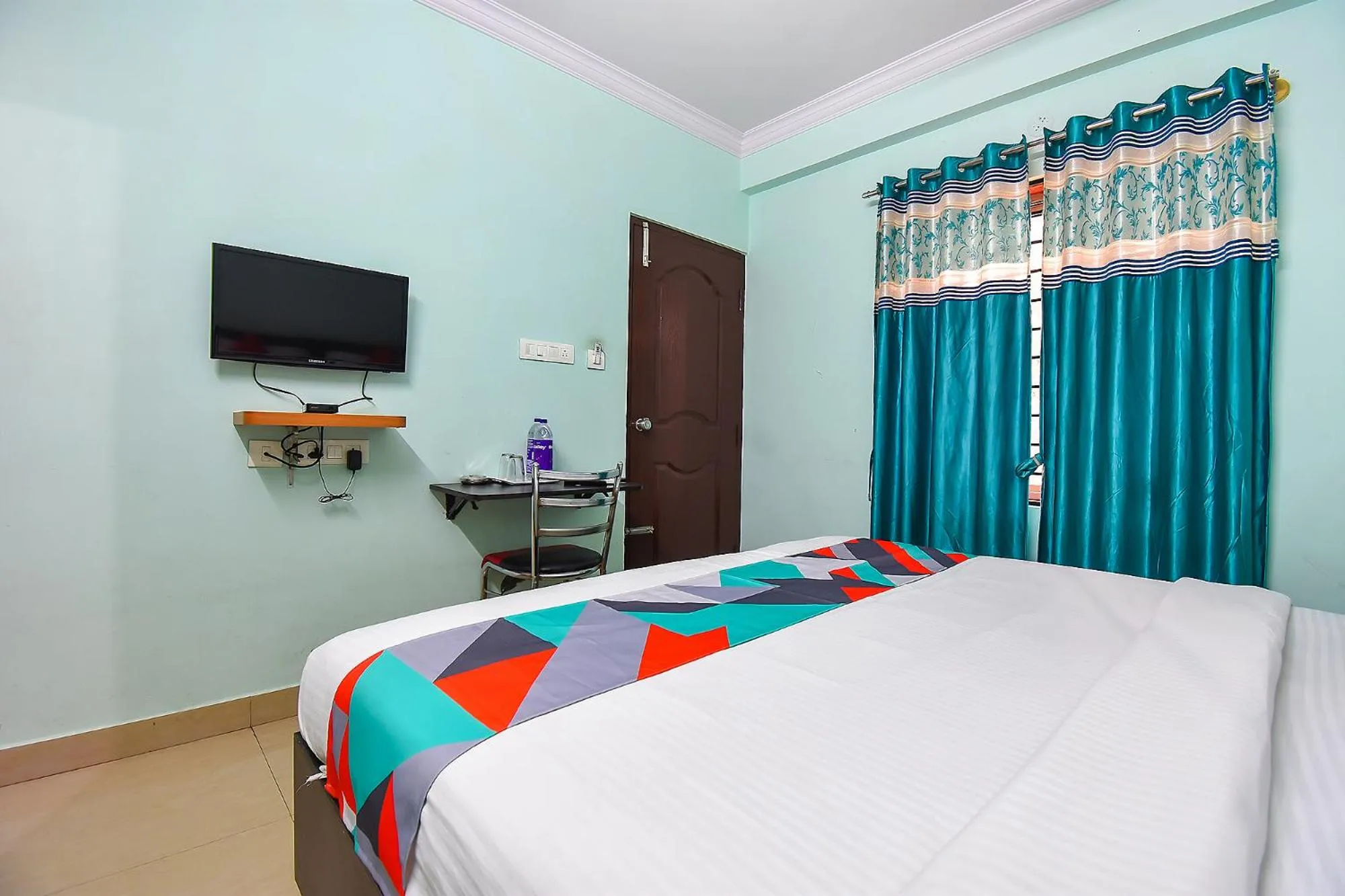 Bed in FabHotel Ivory Pearl - BTM Layout